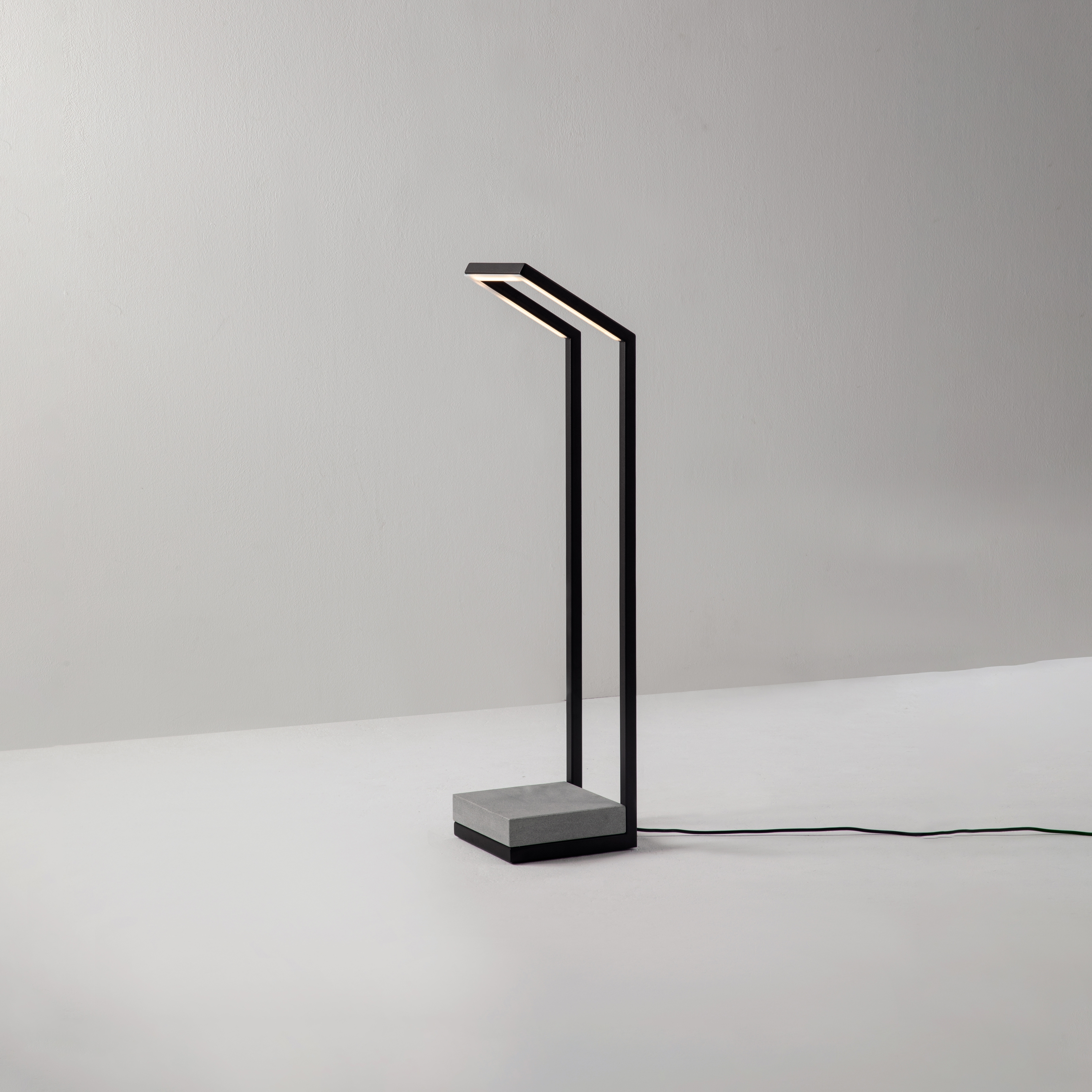 Display product Tratto from manufacturer Unopiù
