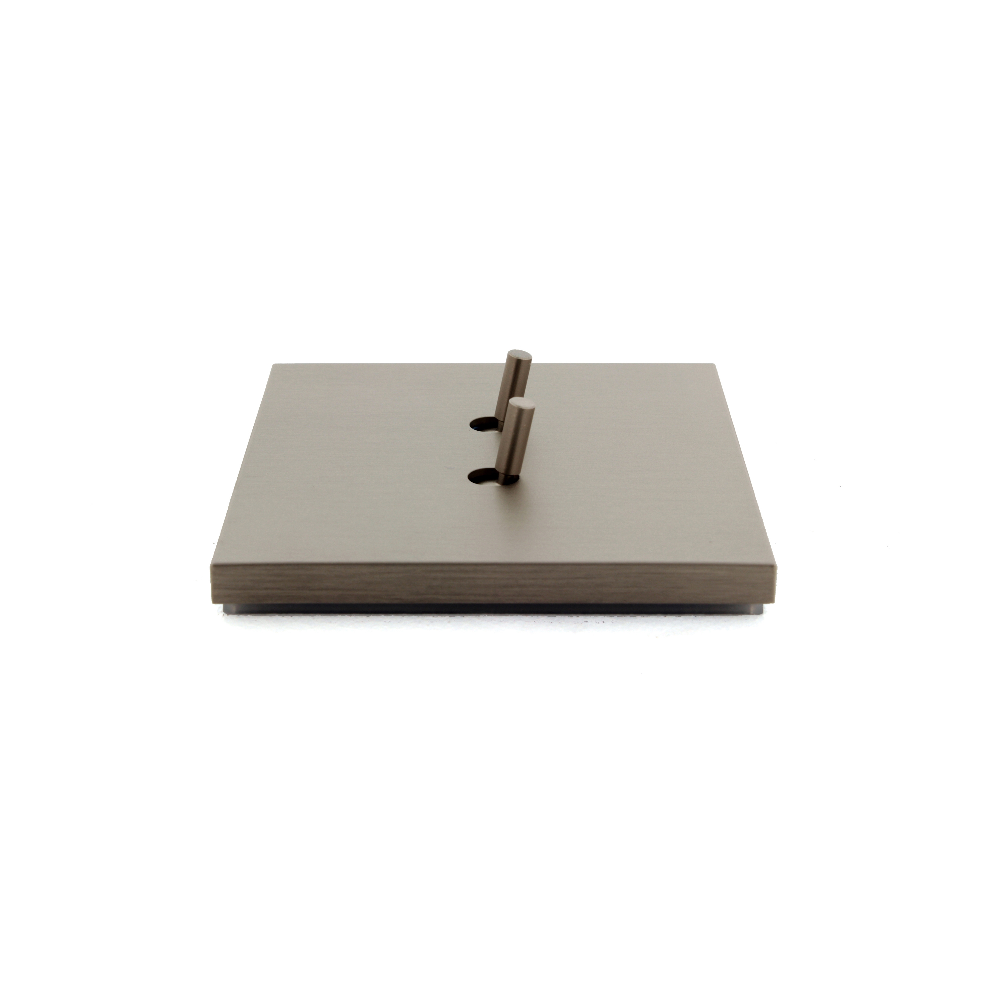 Mostra il prodotto Sydney Cone Double HD Brushed Nickel del produttore Luxonov