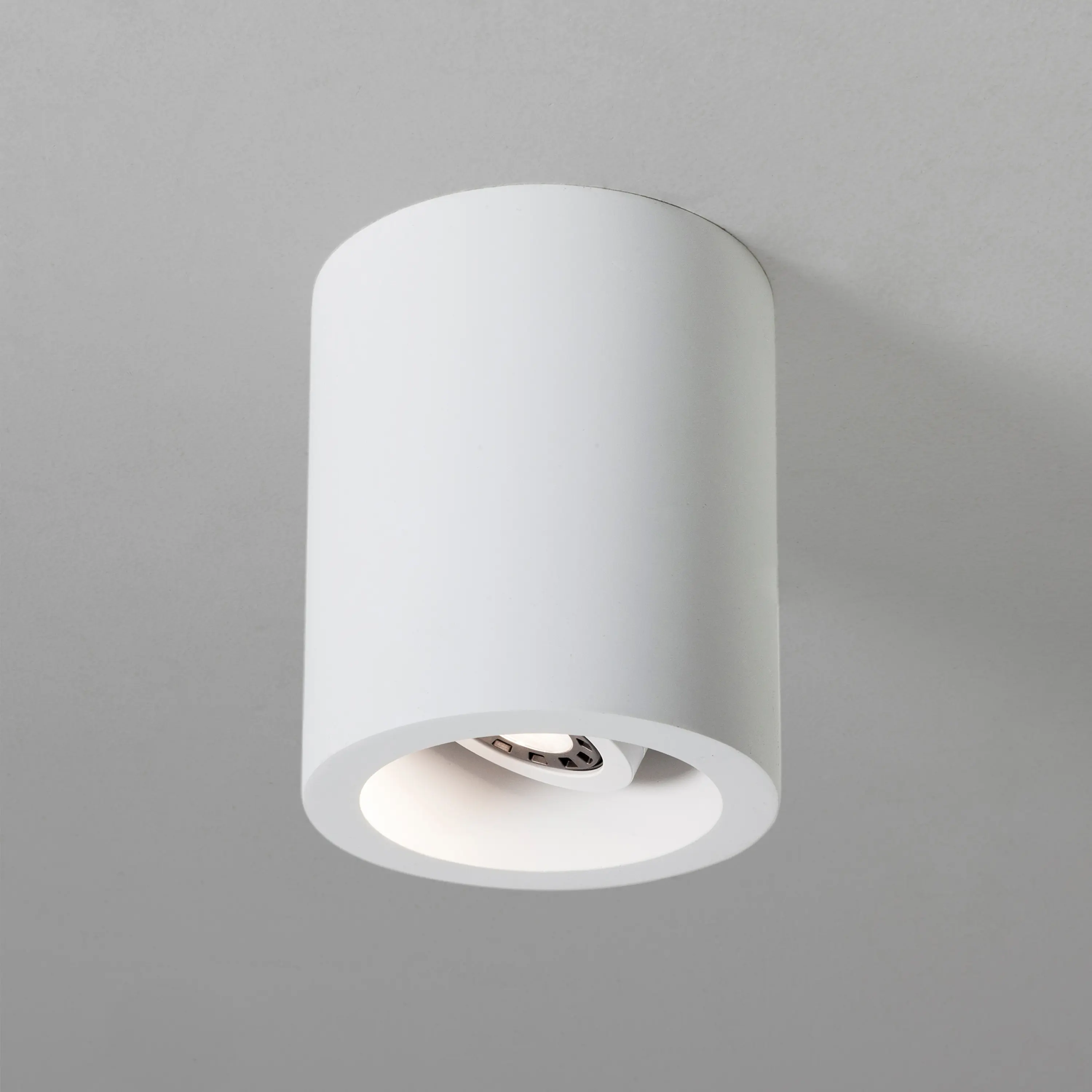 Astro Lighting - Osca Round 140 Adjustable | Plaster