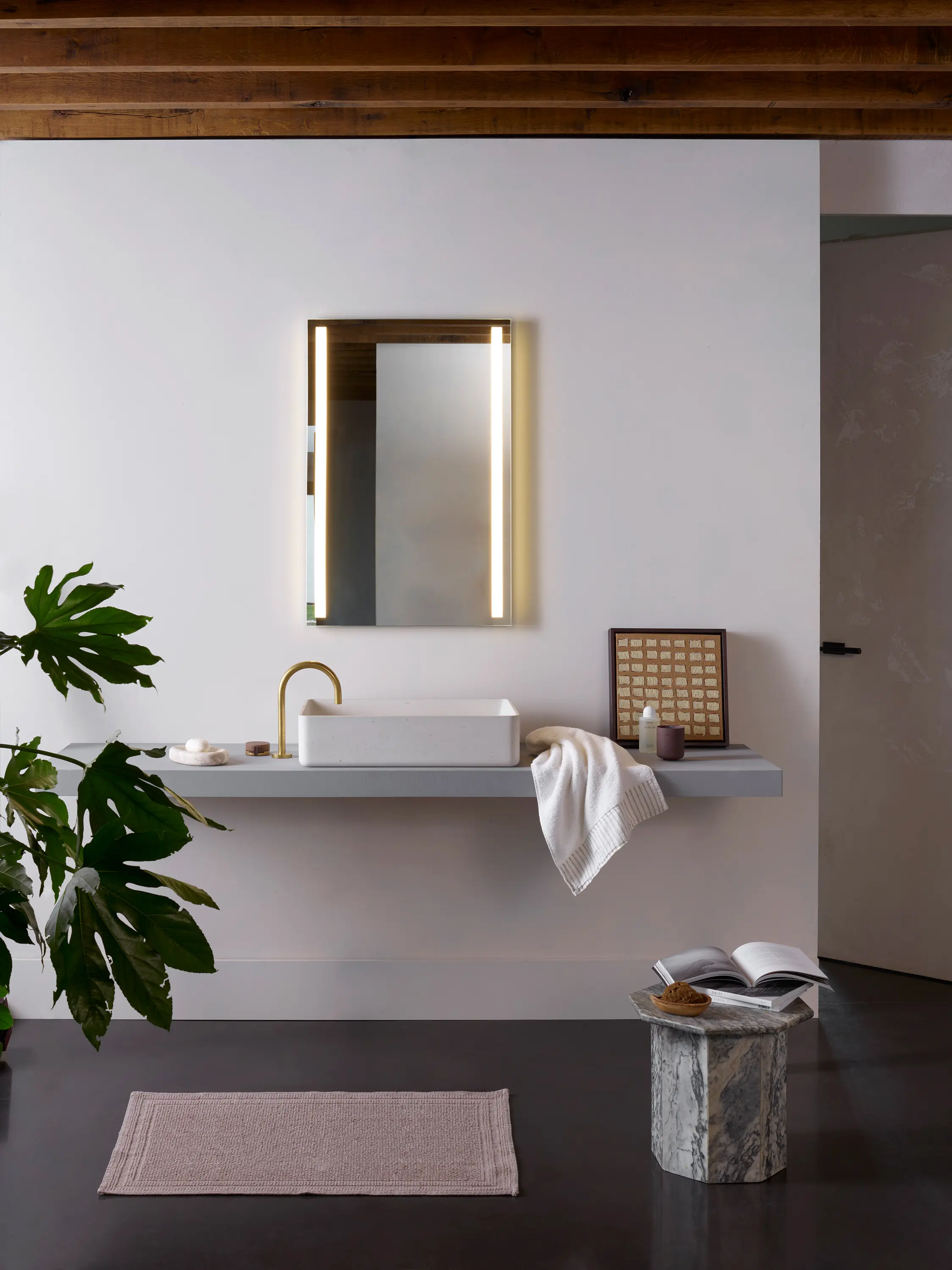 Astro Lighting - Avlon 900 LED | Mirror Finish