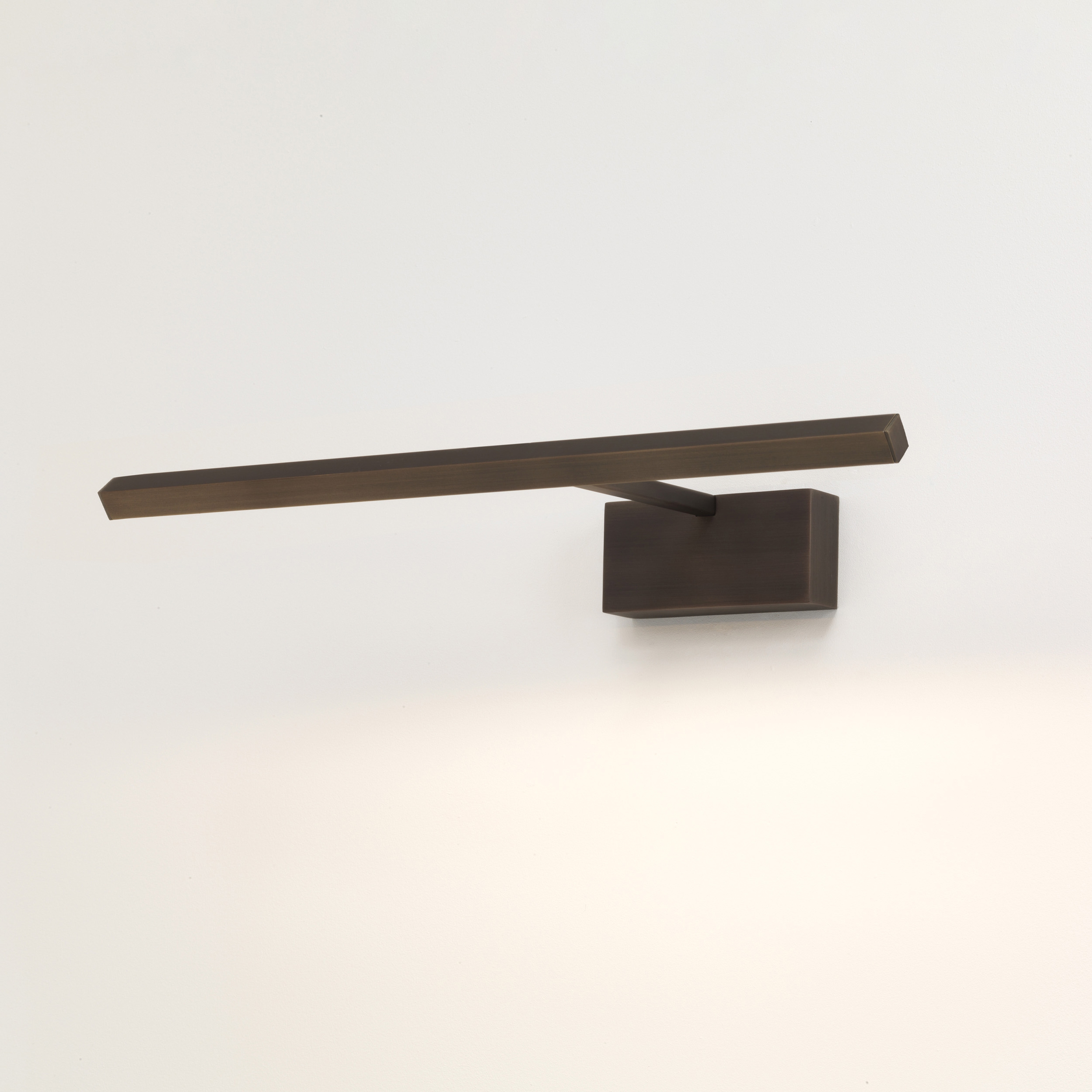 Vertoon produk Mondrian | Bronze van vervaardiger Astro Lighting