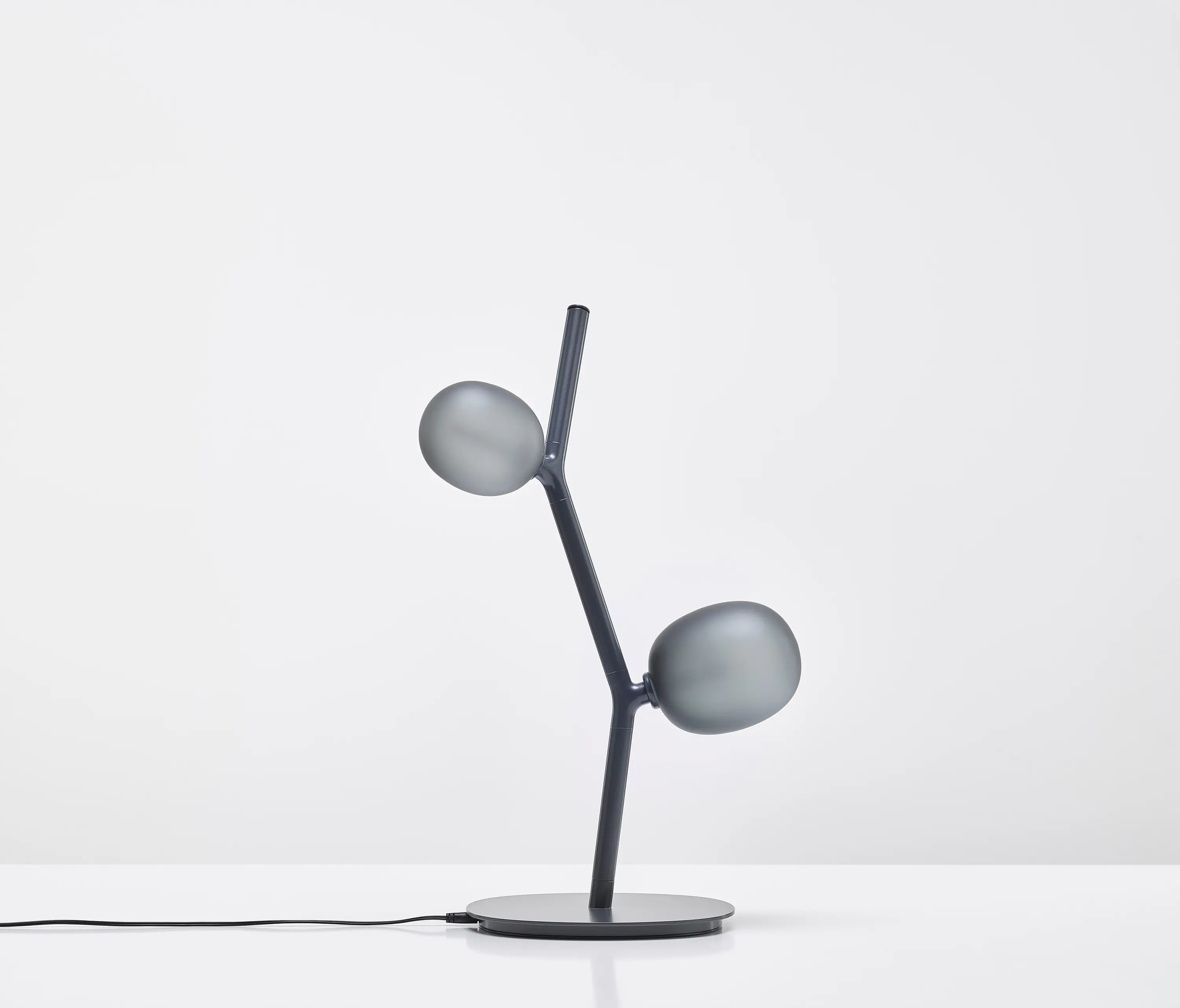 Brokis - Ivy Table PC1131