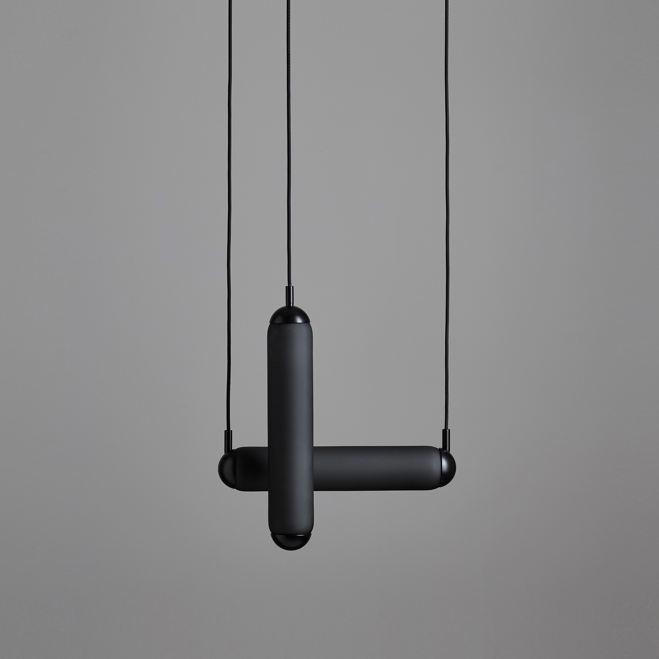 Display product Puro Single Vertical 400 PC1157 from manufacturer Brokis