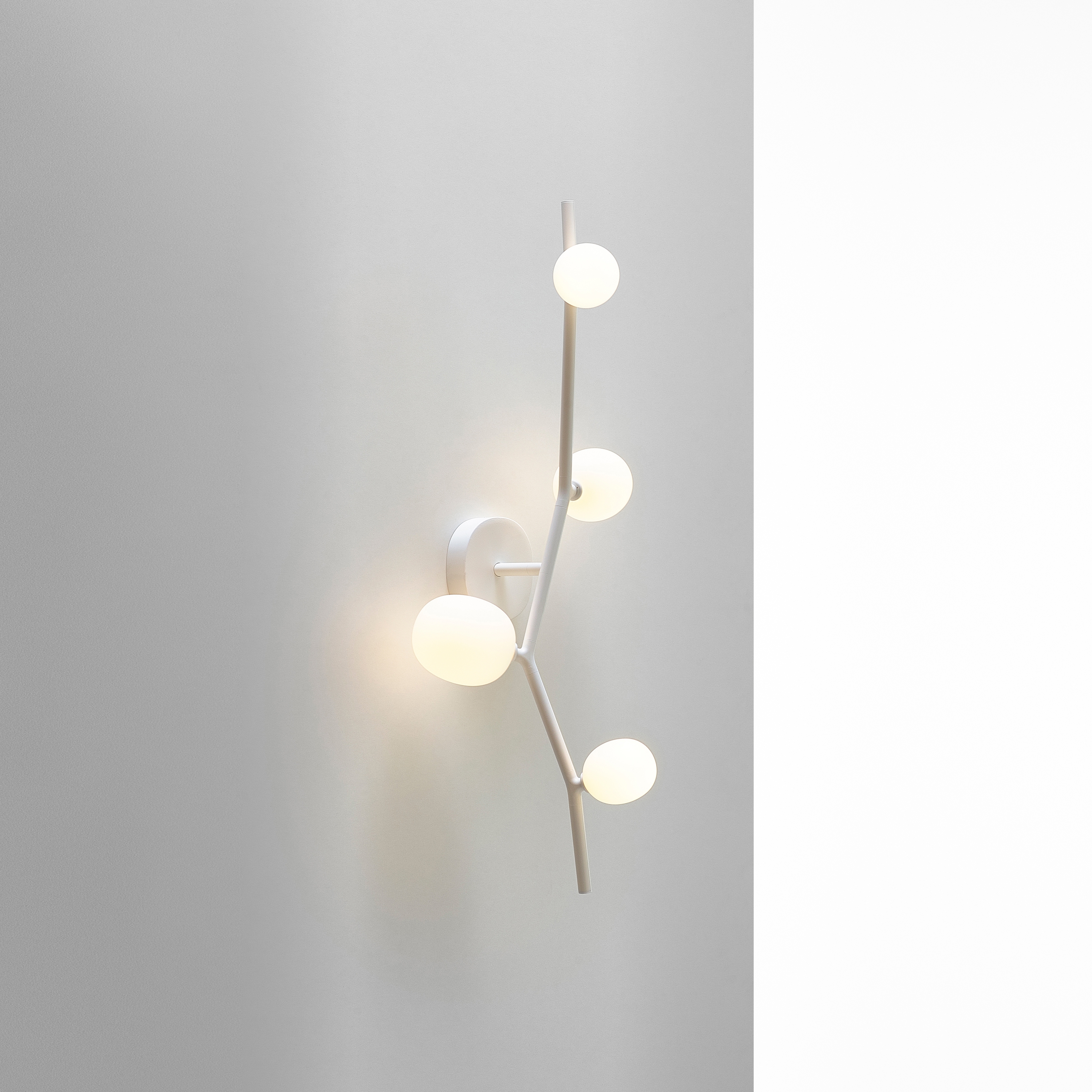 Produkt Ivy Wall 4 PC1219 des Herstellers Brokis anzeigen
