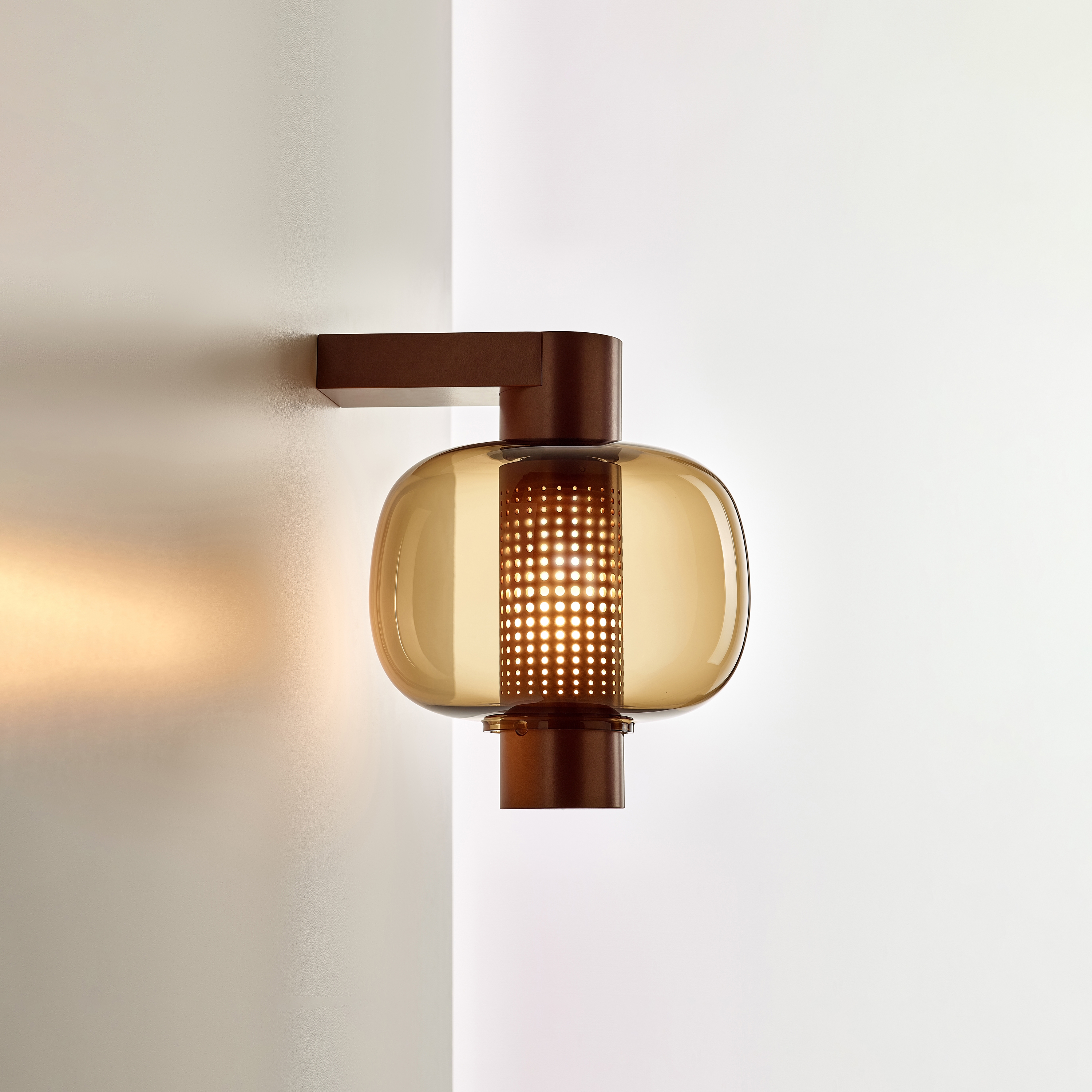 Display product Bonbori Wall DOWN PC1280 from manufacturer Brokis