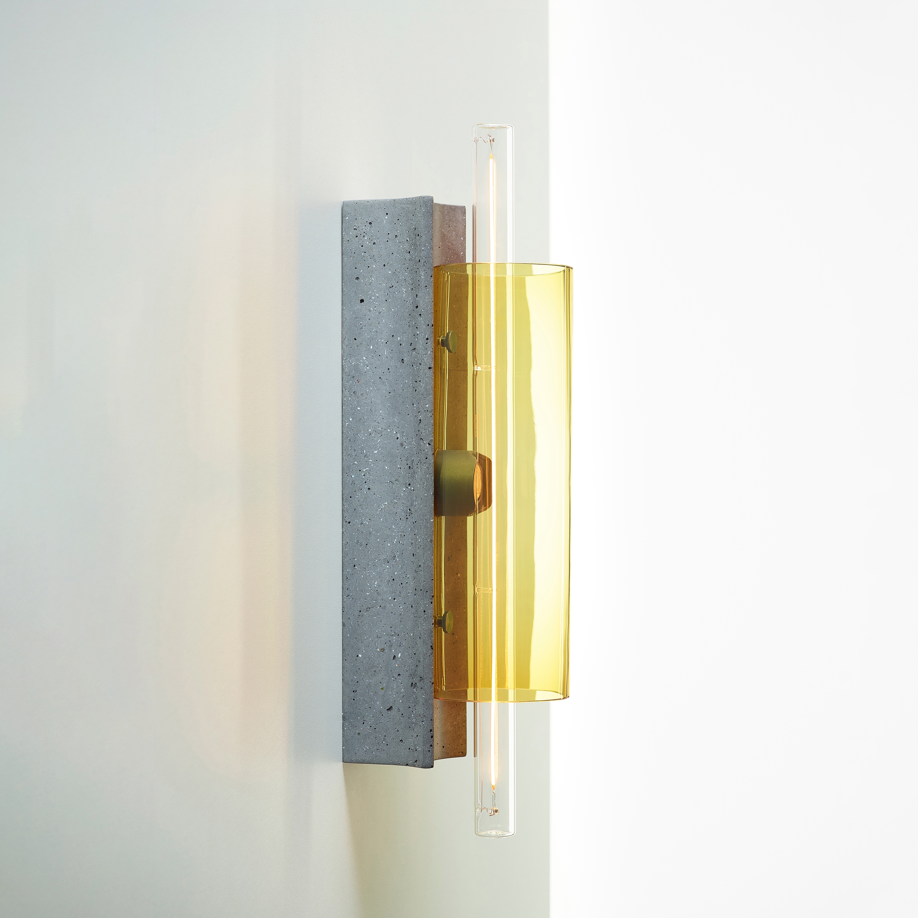Display product Overlay Wall M PC1300 from manufacturer Brokis