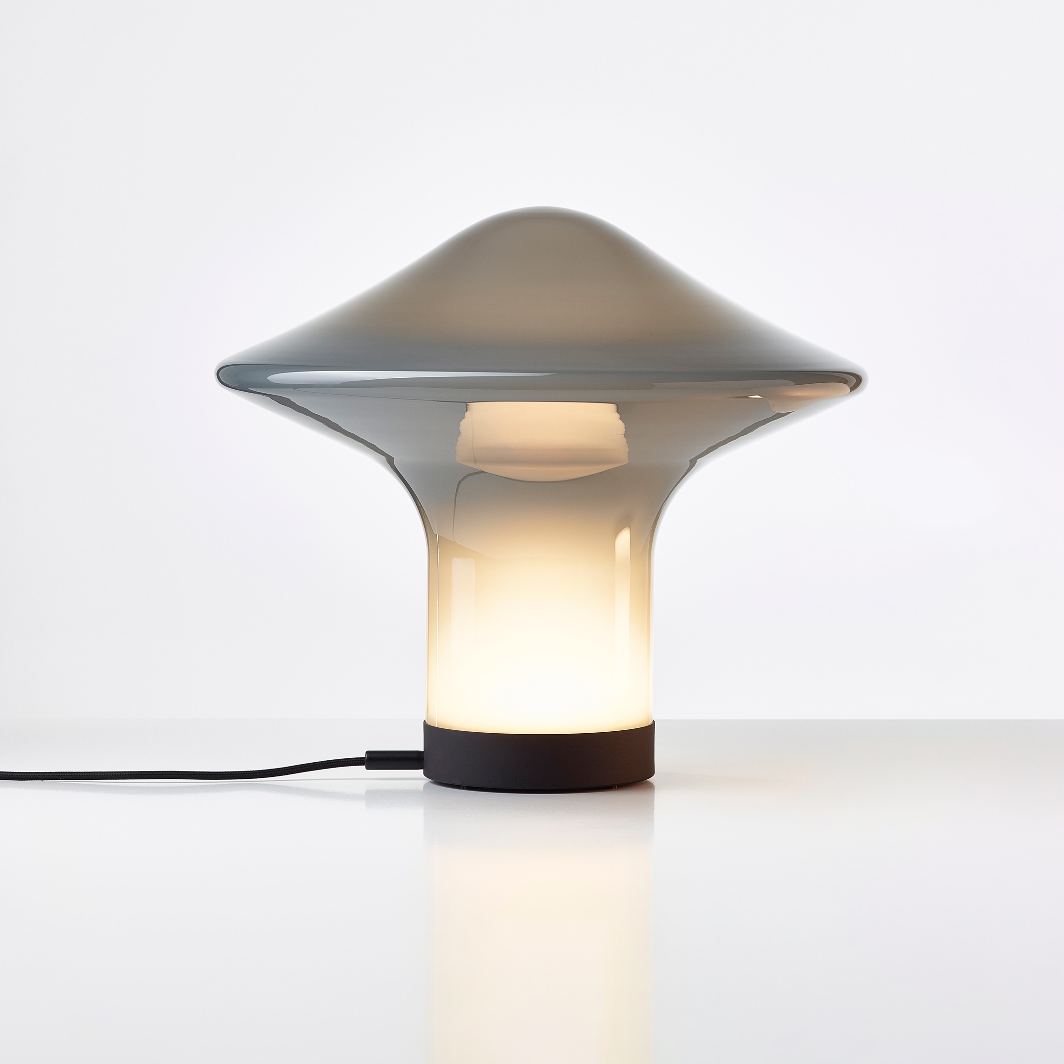 Display product PC1324 Trottola table L from manufacturer Brokis