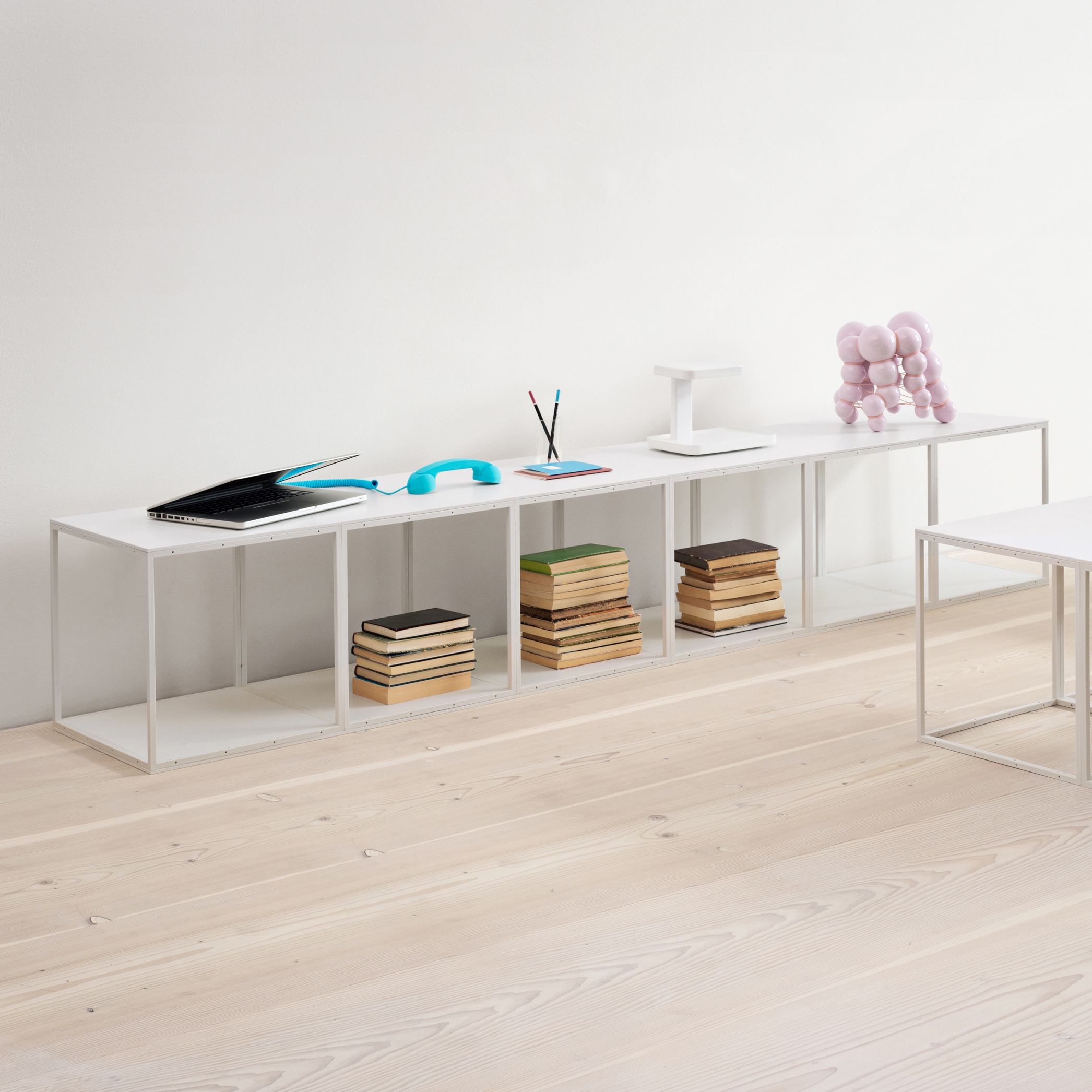 Display product GRID table from manufacturer GRID System APS