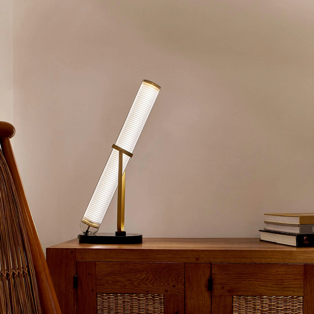 TABLE LAMPS