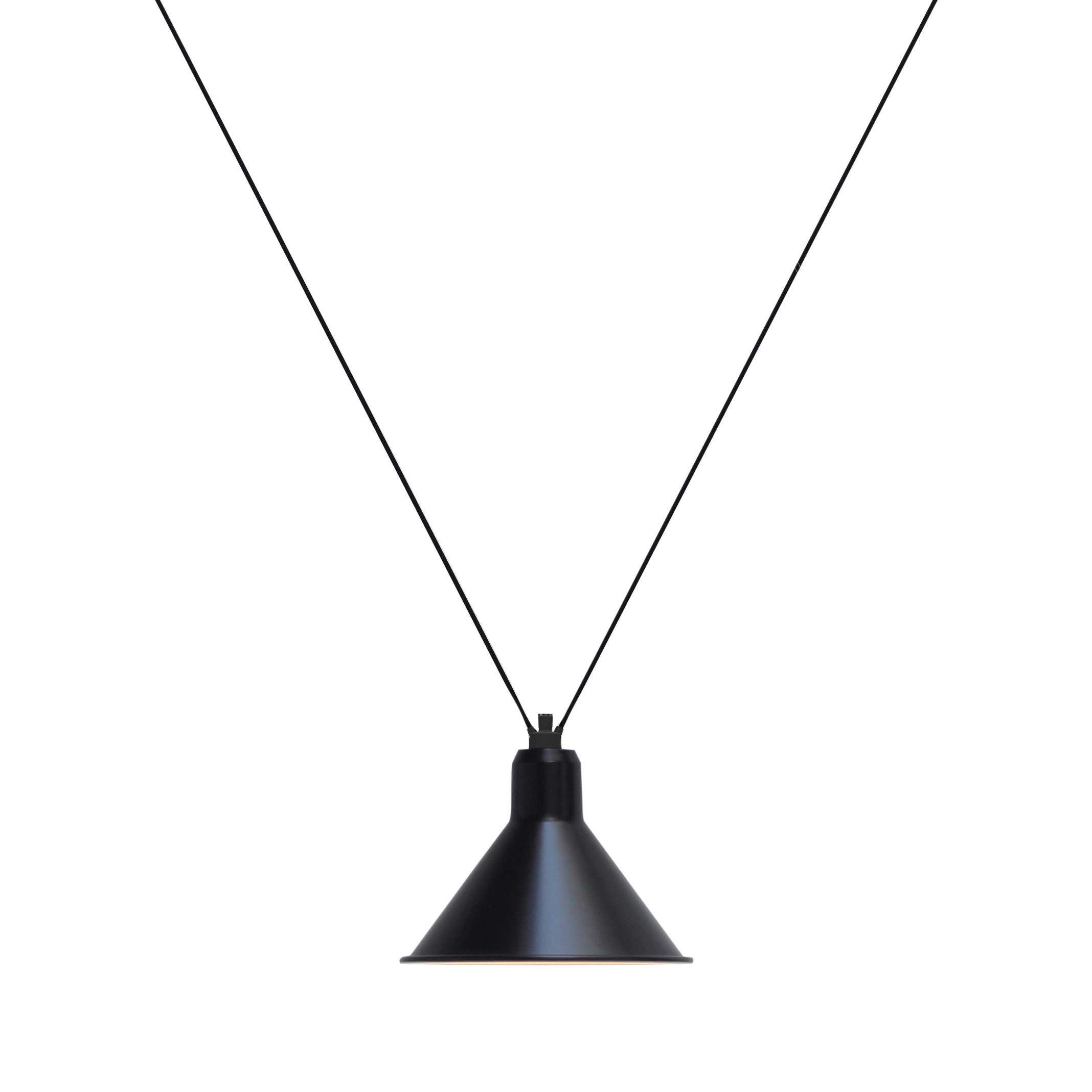 Mostra il prodotto LES ACROBATES DE GRAS - N°323 xl black del produttore DCW éditions
