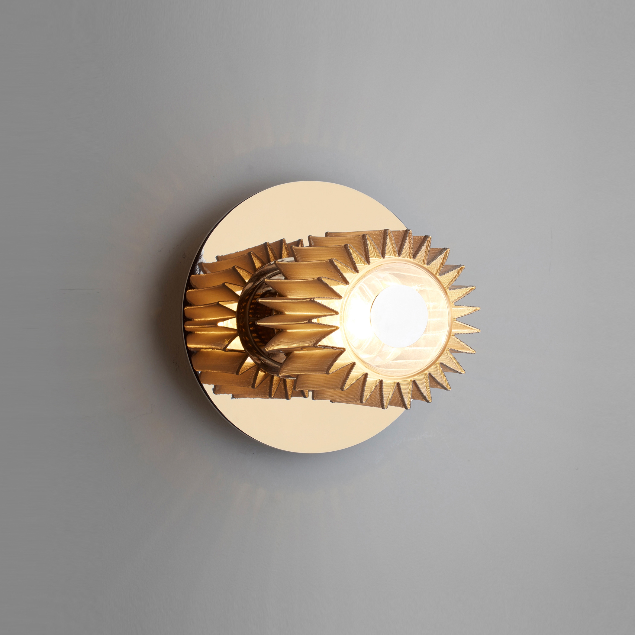 Mostra il prodotto IN THE SUN | 190 wall gold/gold del produttore DCW éditions