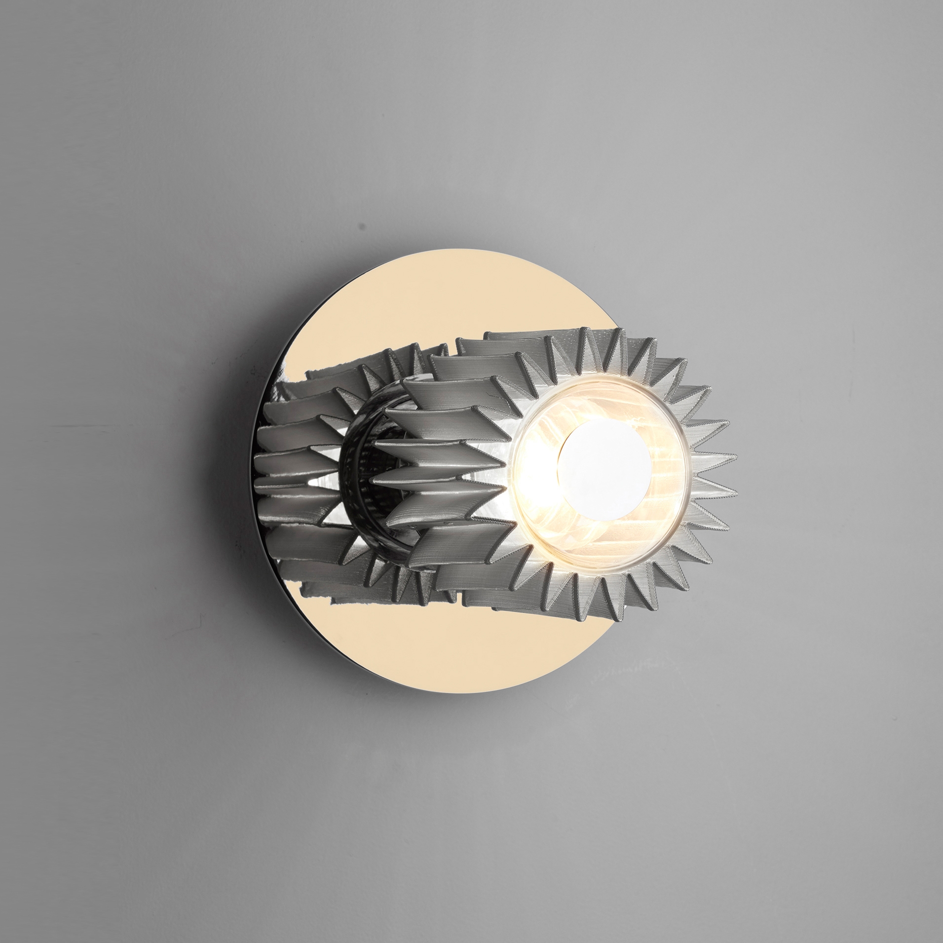 IN THE SUN | 190 wall gold/silver