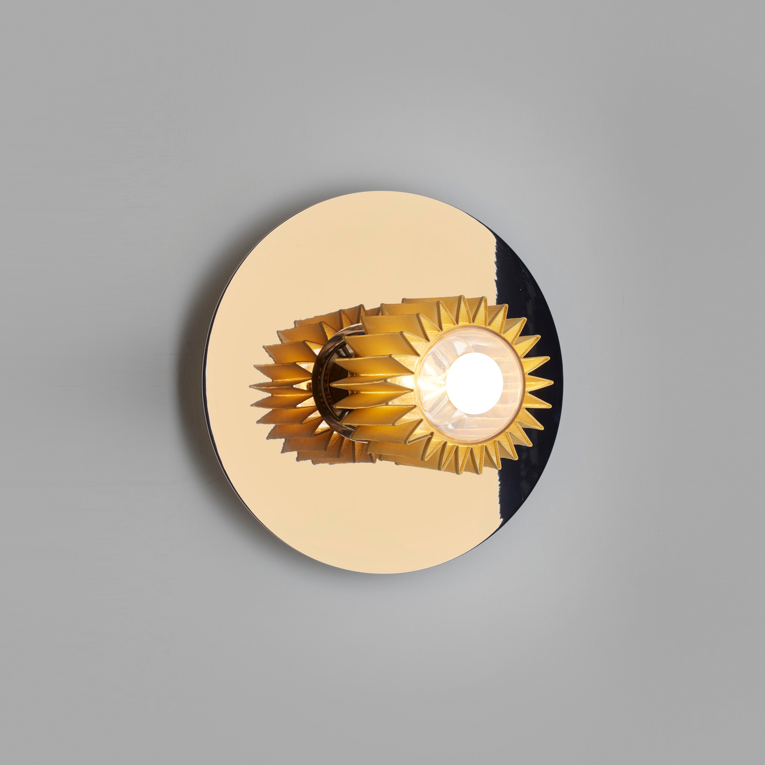 IN THE SUN | 270 wall gold/gold