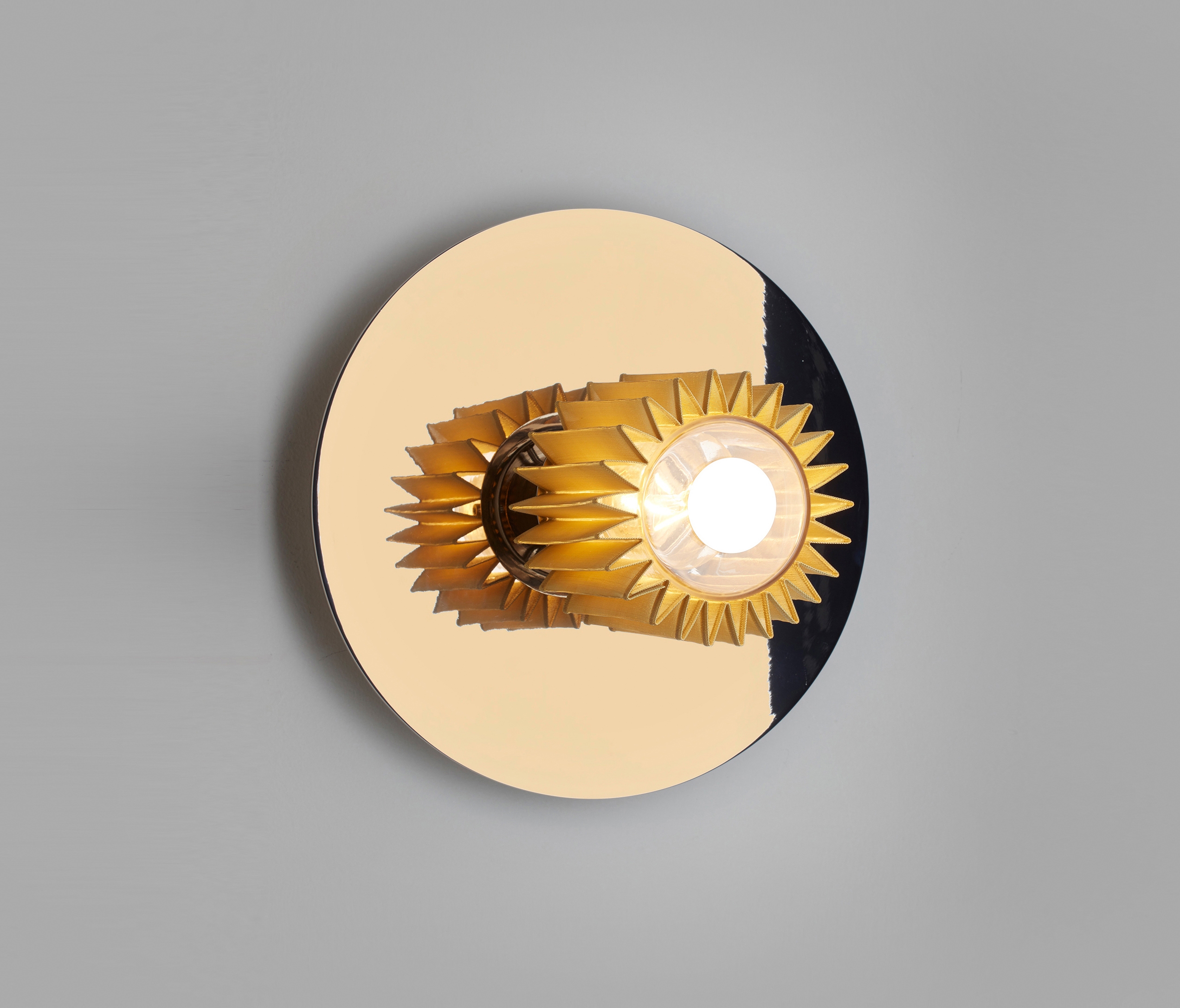 Vertoon produk IN THE SUN | 270 wall gold/gold van vervaardiger DCW éditions