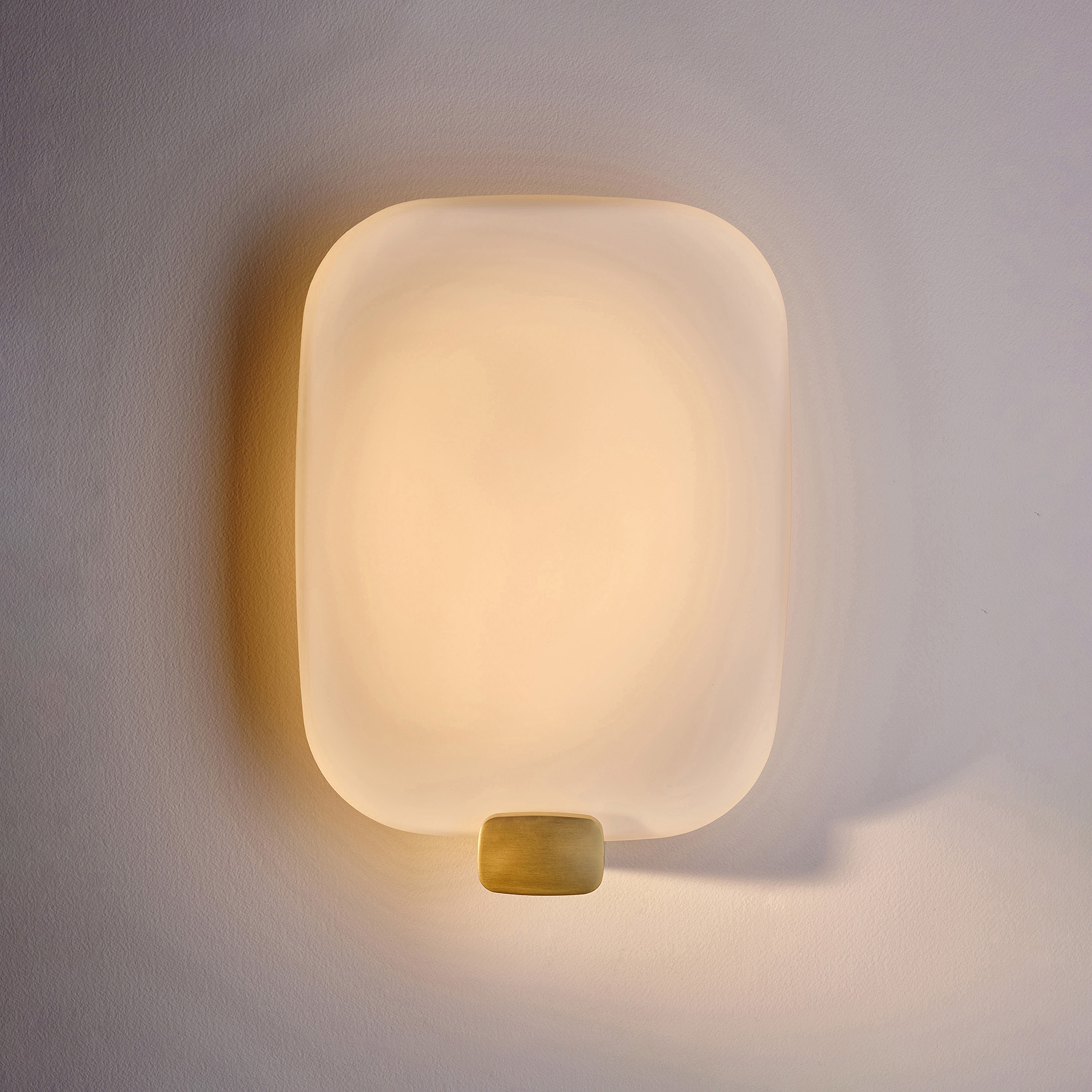 Mostra il prodotto LIGHT ME TENDER VERTICAL del produttore DCW éditions