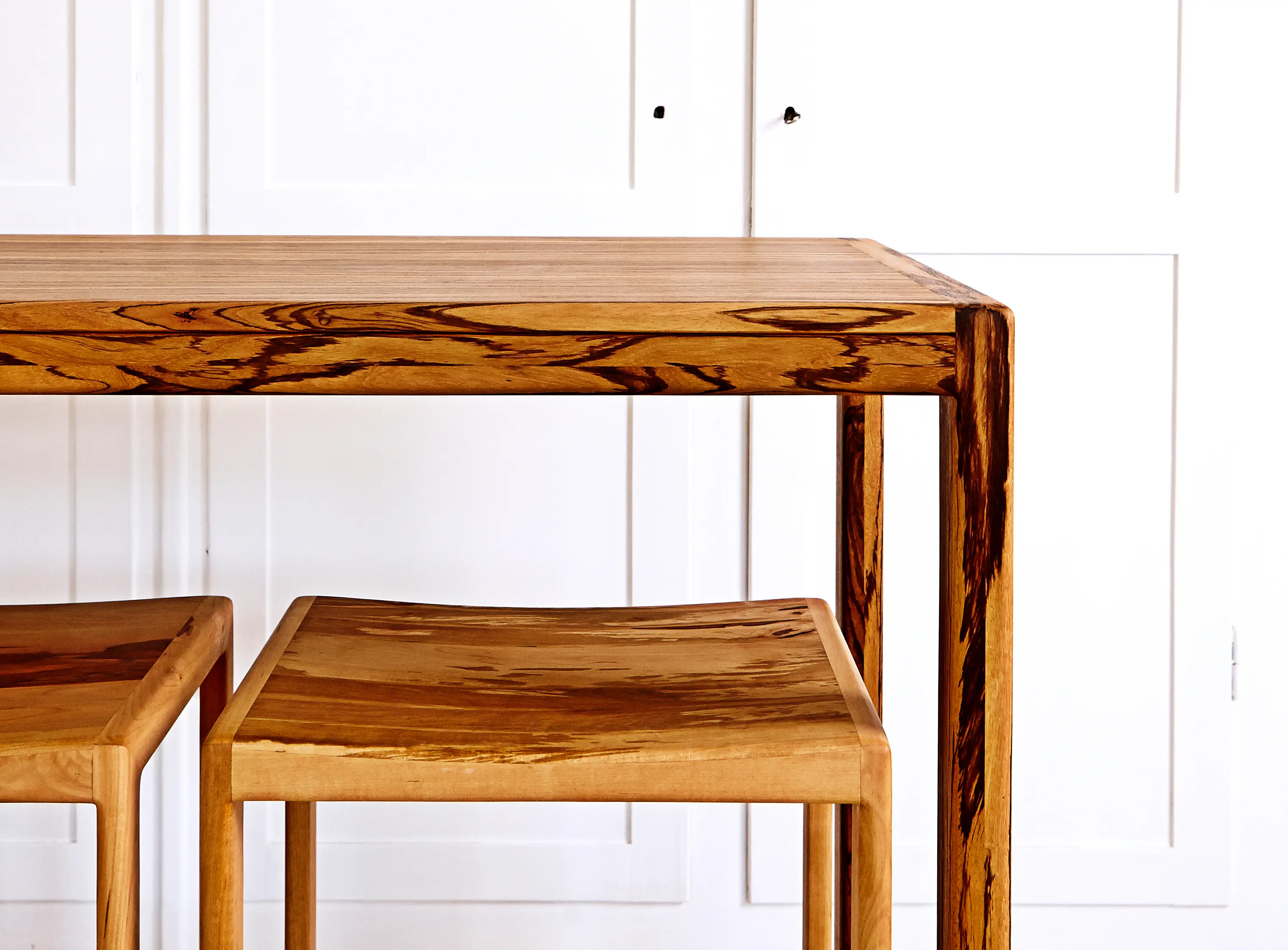 House Deco - Common Man Table