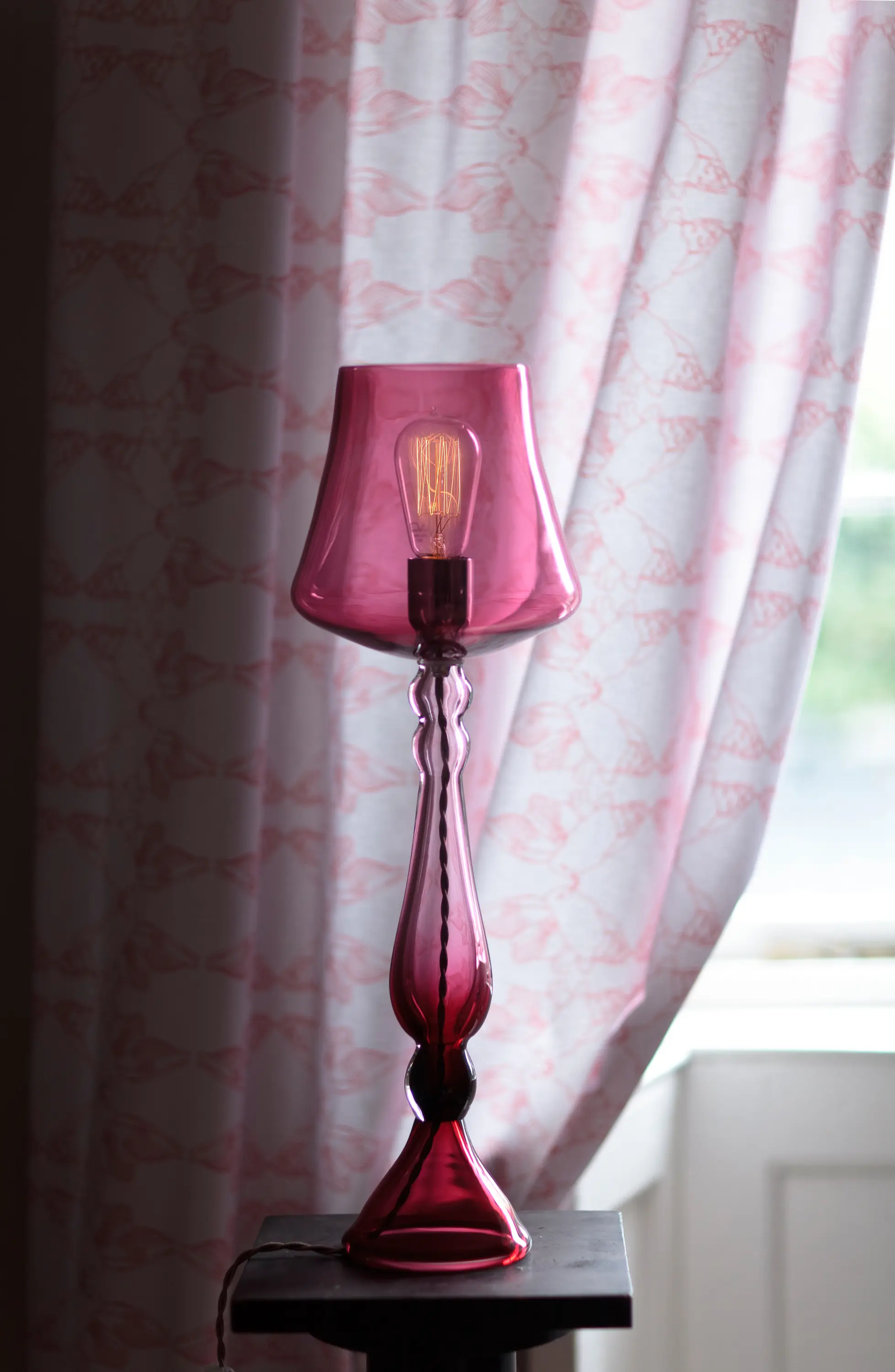 Curiousa&Curiousa - Medium Table Lamp