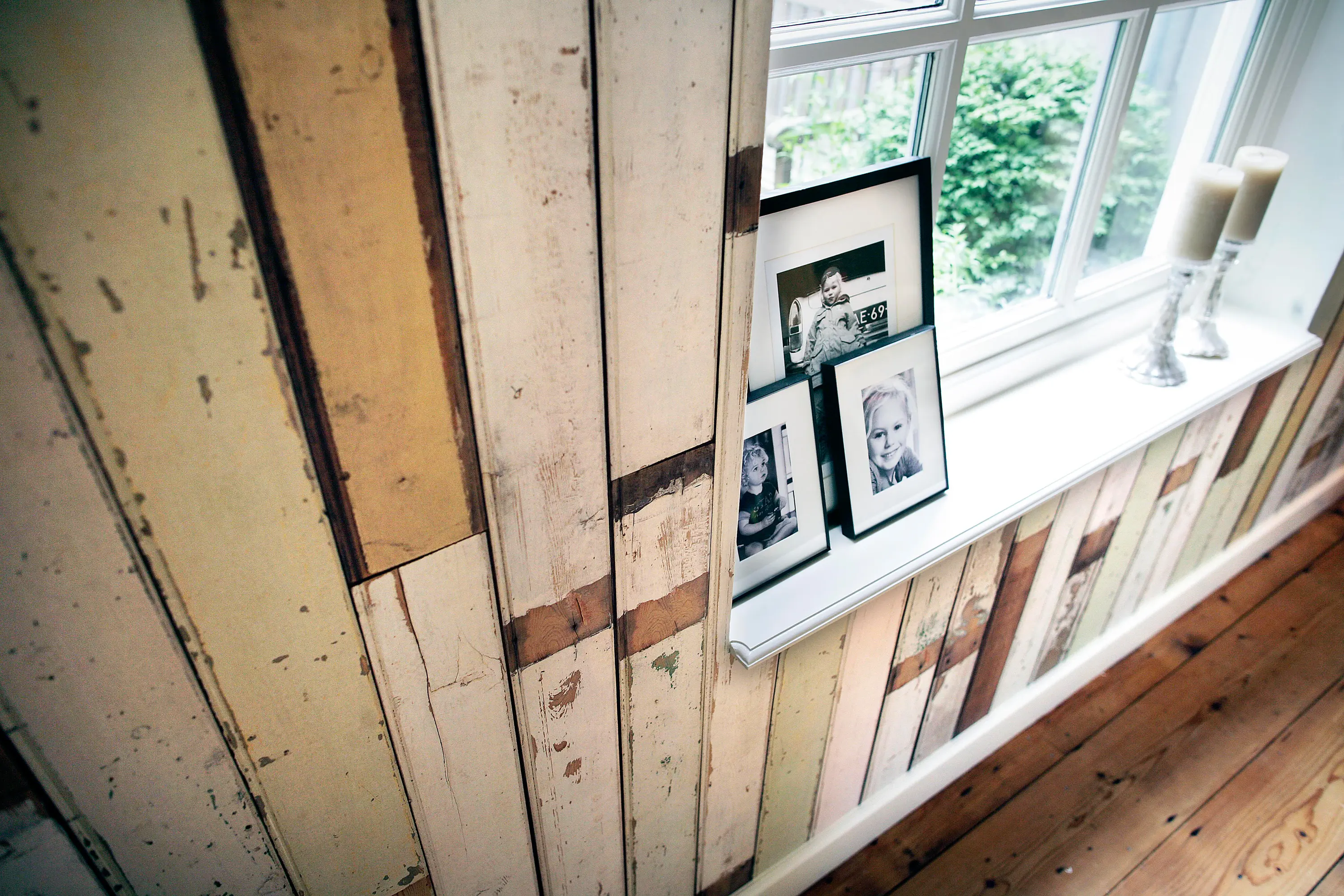 NLXL - Scrapwood Wallpaper PHE-01