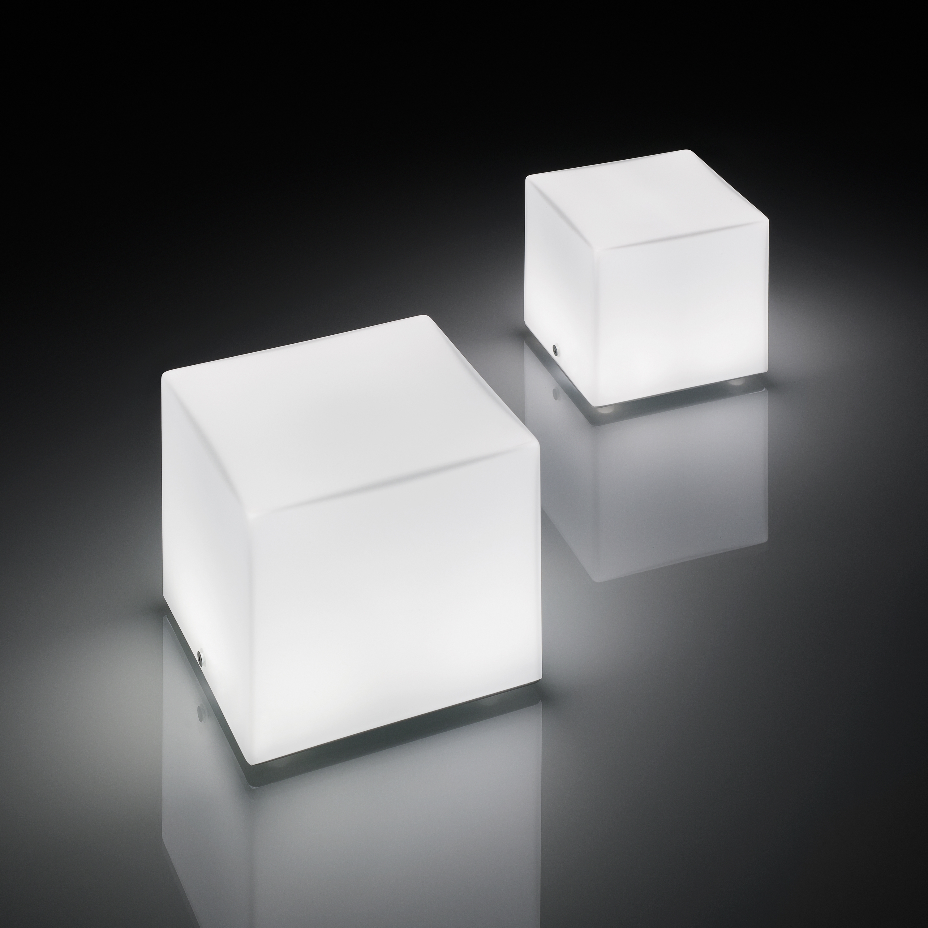 Display product Kubik from manufacturer Panzeri