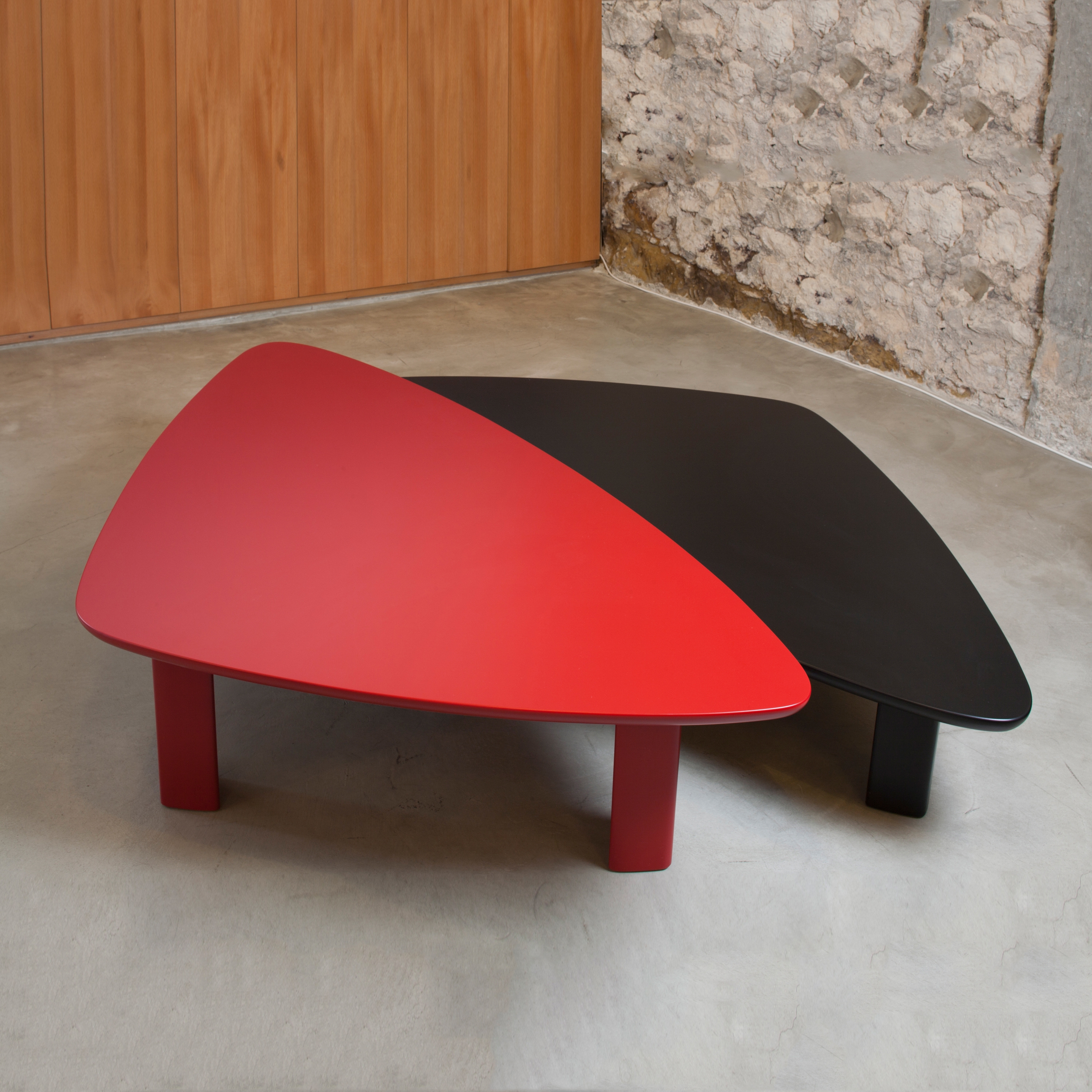 Mostrar el producto Silex Color centre table del fabricante Karen Chekerdjian
