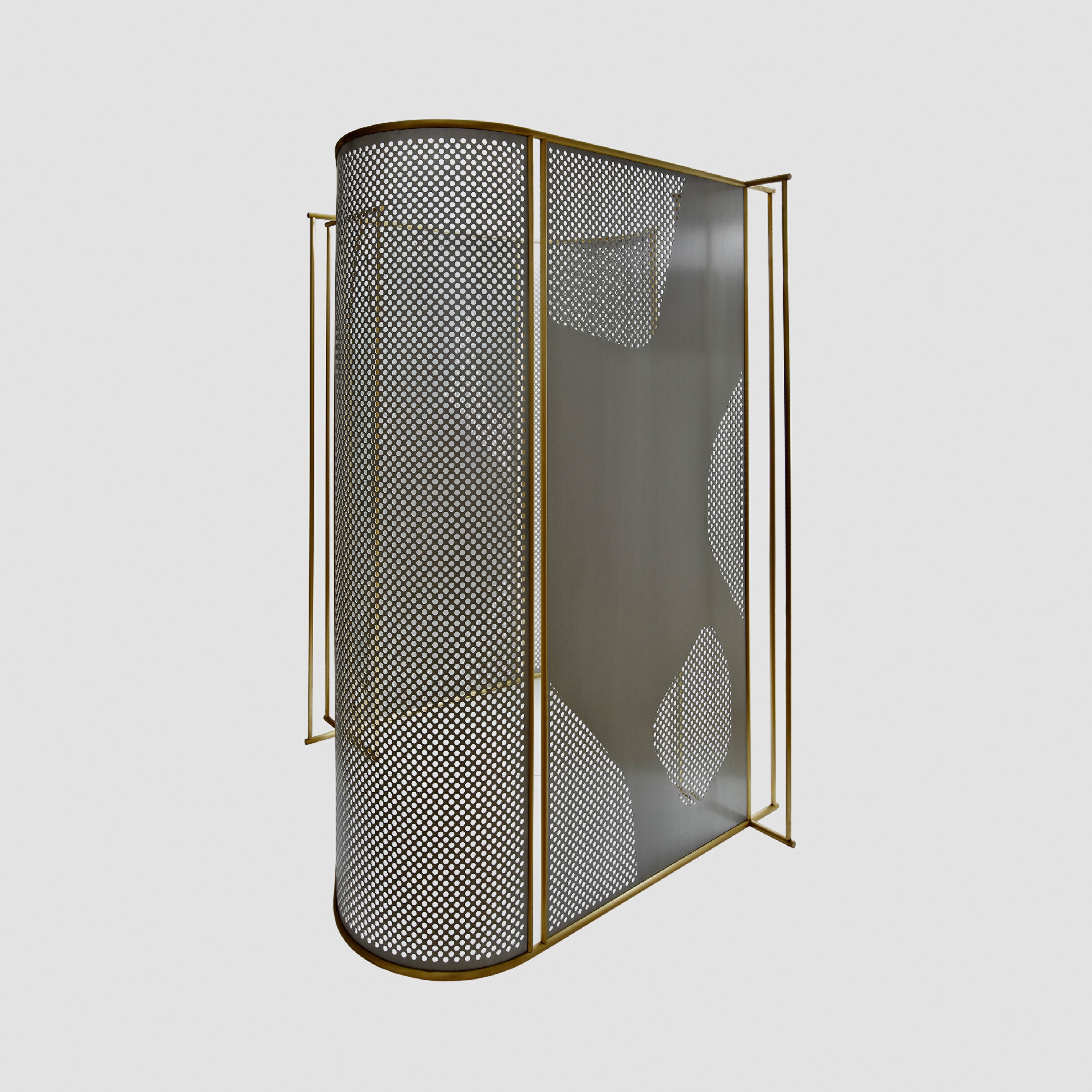 Mostra il prodotto Confessional Blind Screen del produttore Karen Chekerdjian