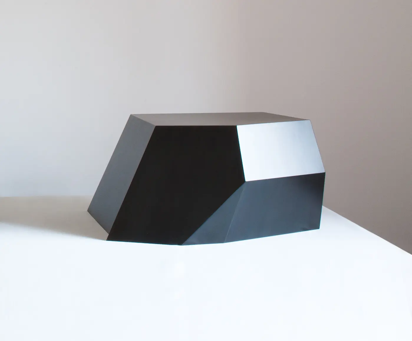 Karen Chekerdjian - Object 04 Sidetable