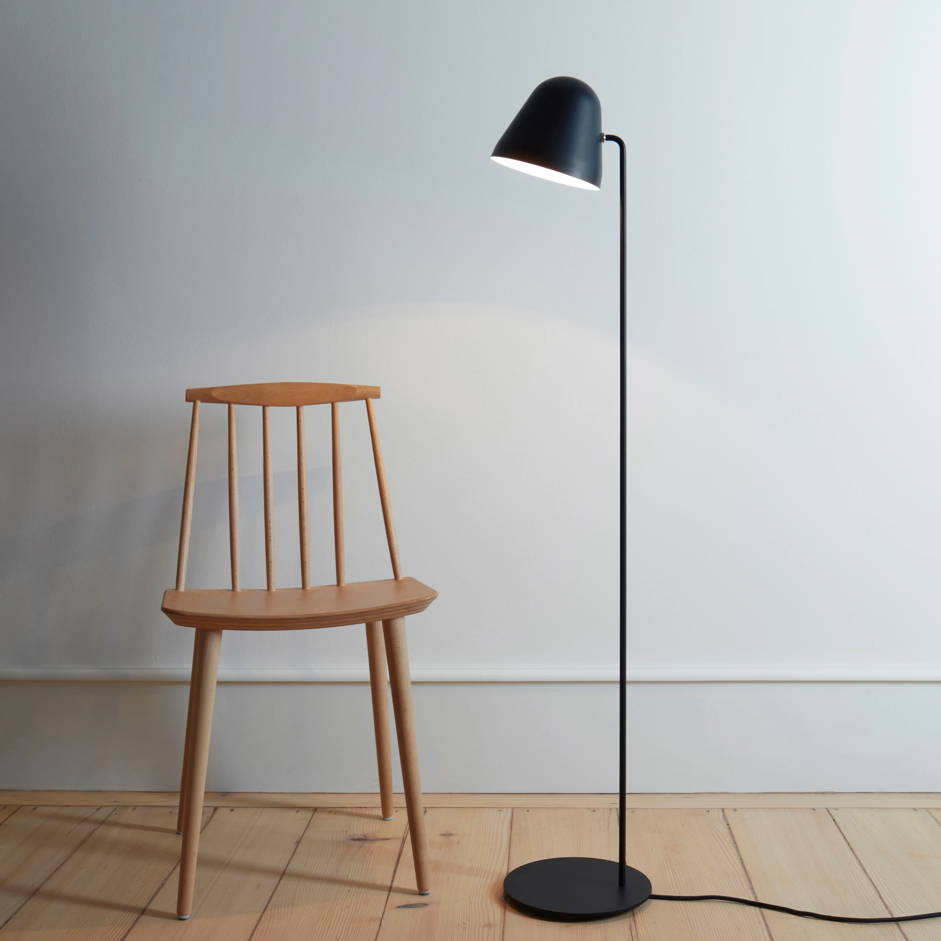FLOOR LAMPS