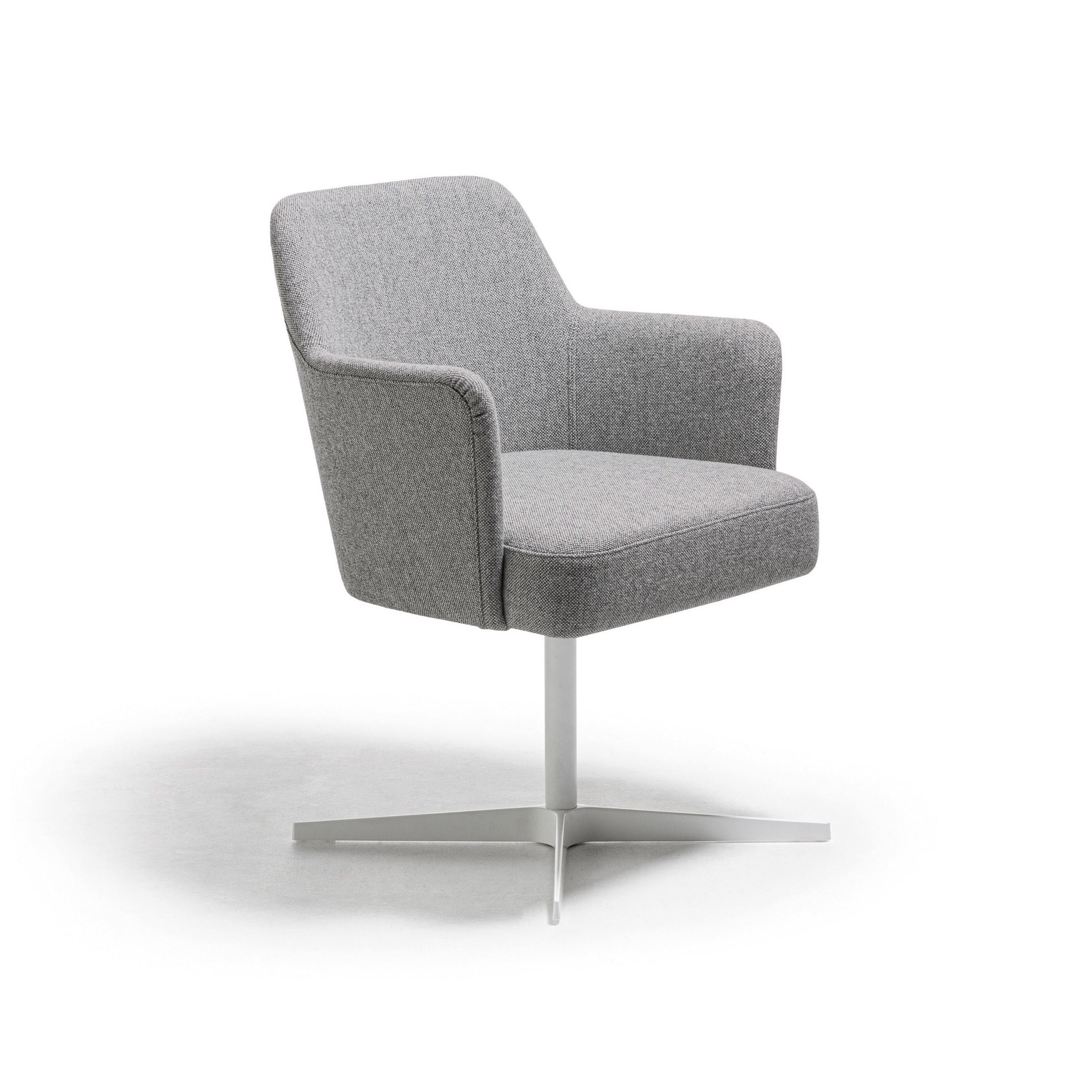 Display product Velour easy armchair from manufacturer La Cividina