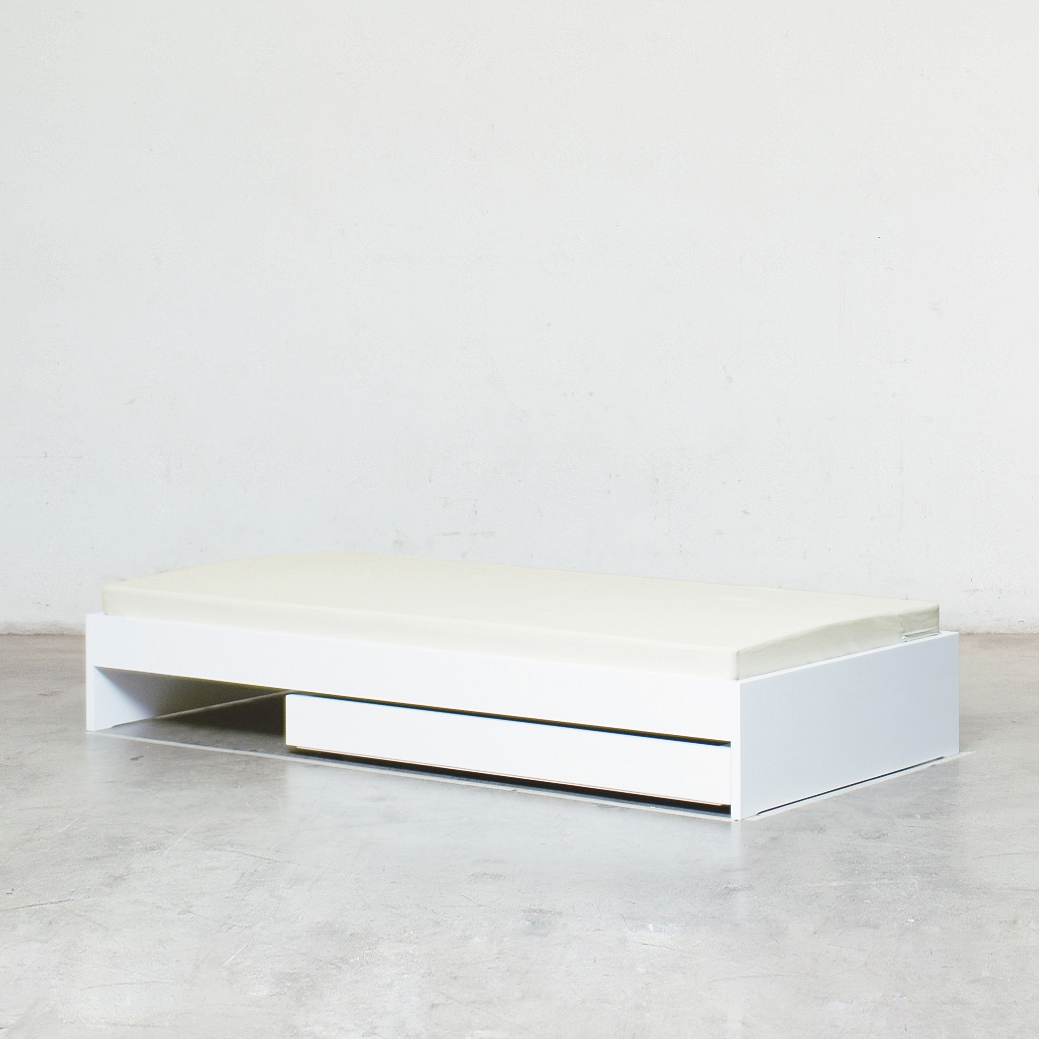 Bed with cloth drawer