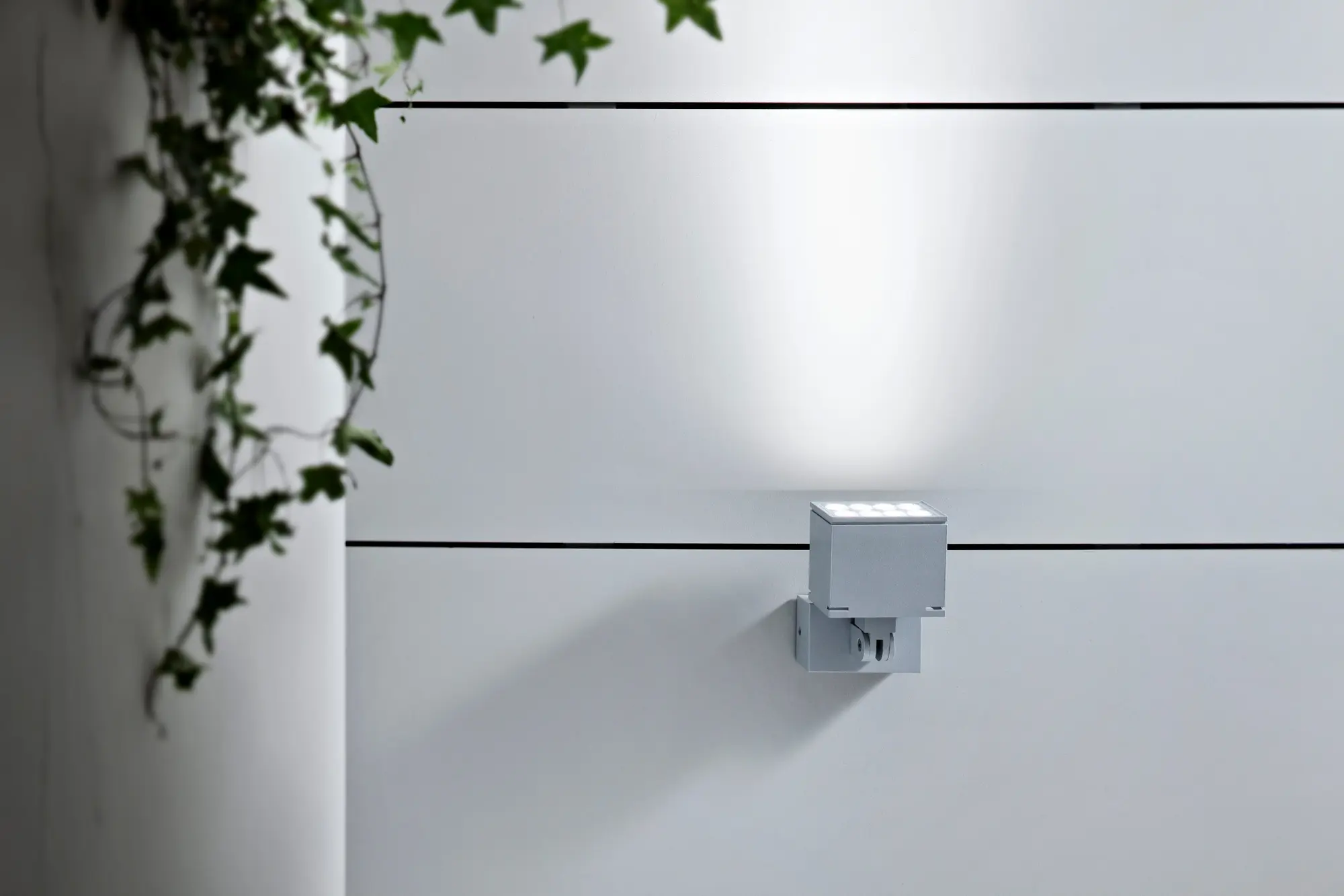 Platek - Target Floodlight