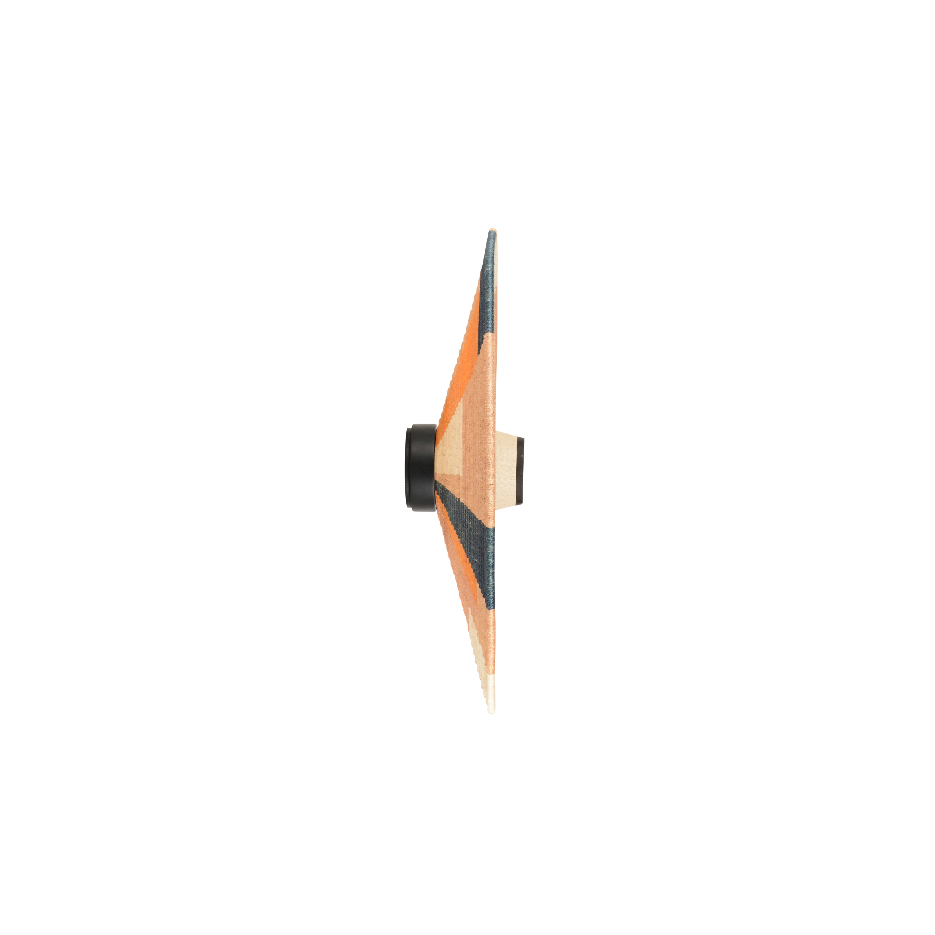 Parrot | Wall Lamp | M Sand
