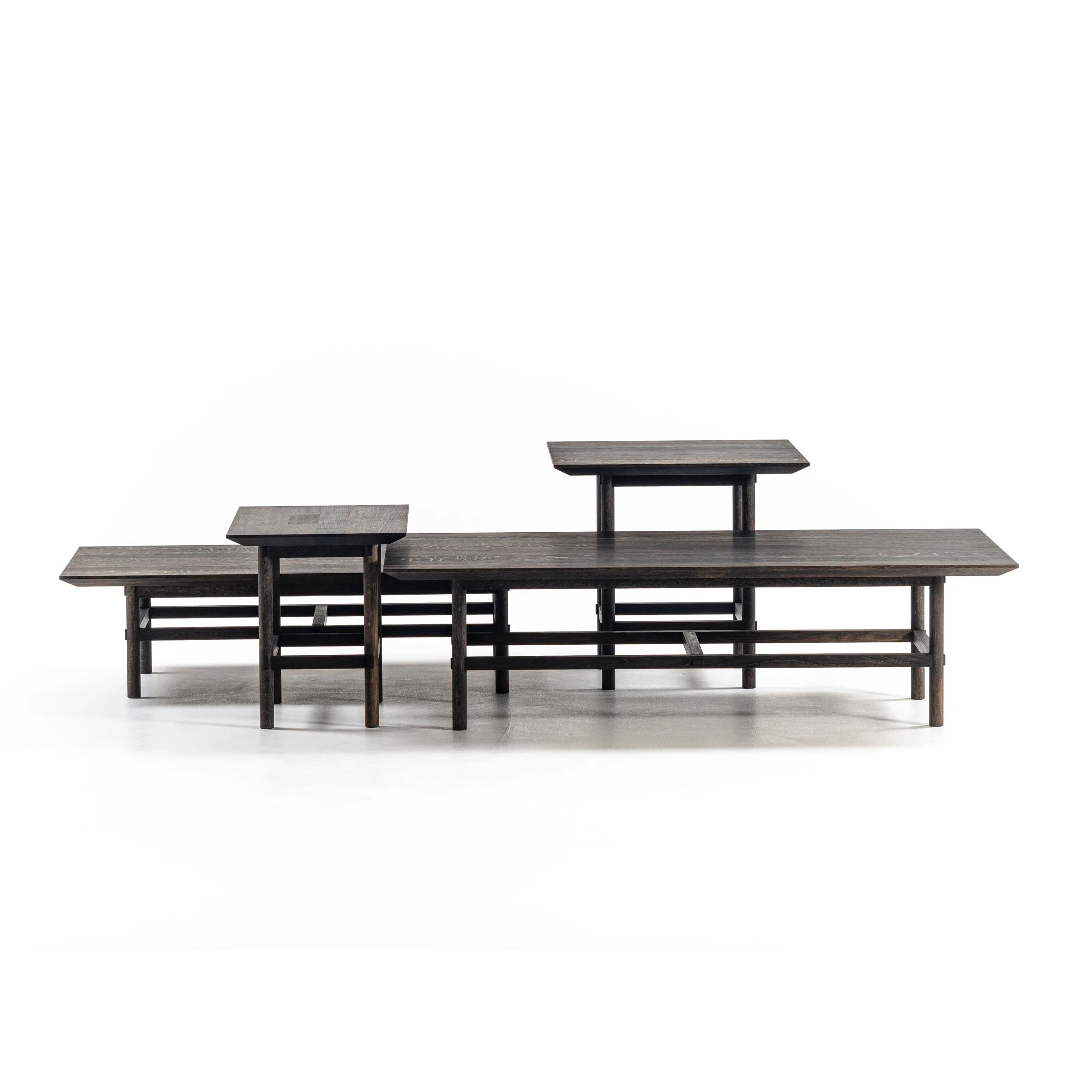 LOW TABLE / SIDE TABLE