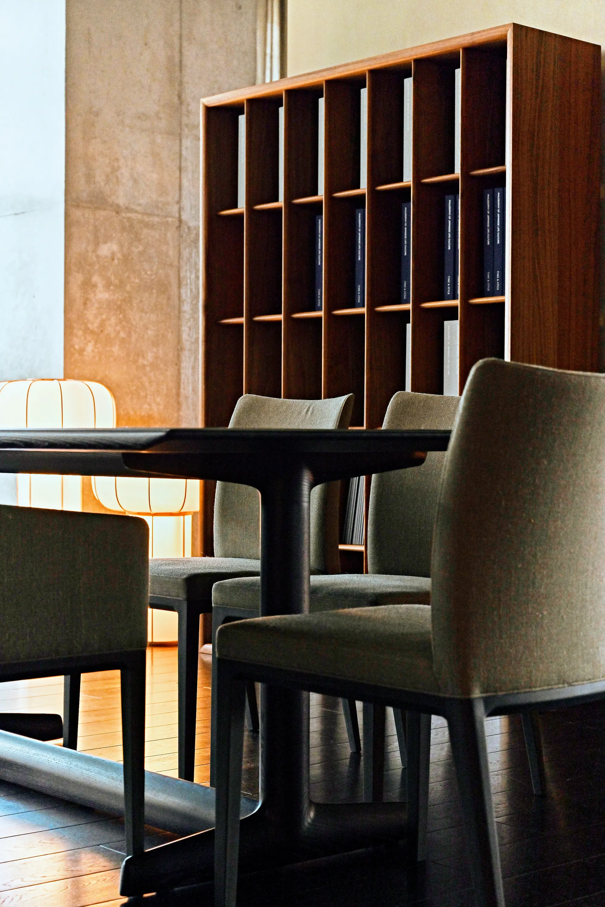 Time & Style - Leonard swing lounge chair