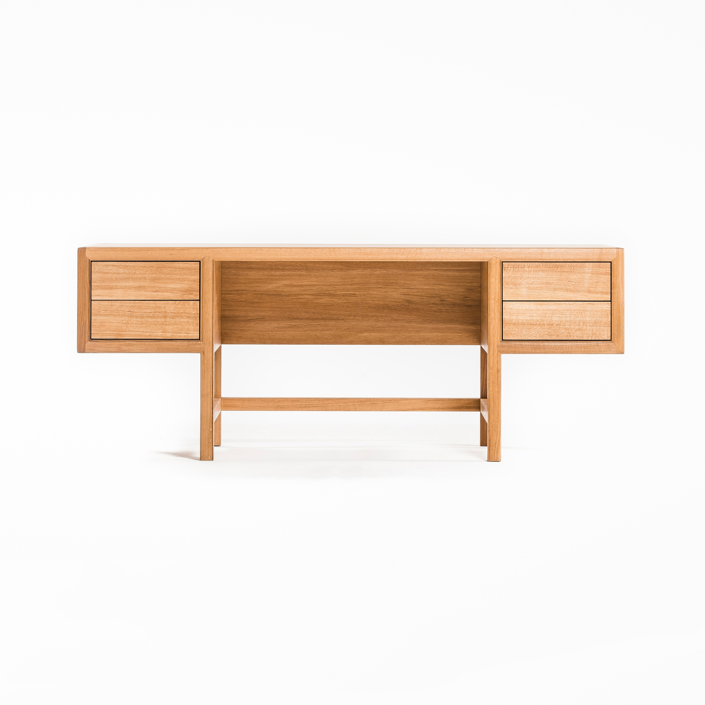 Afficher le produit Poetic scape desk du fabricant Time & Style