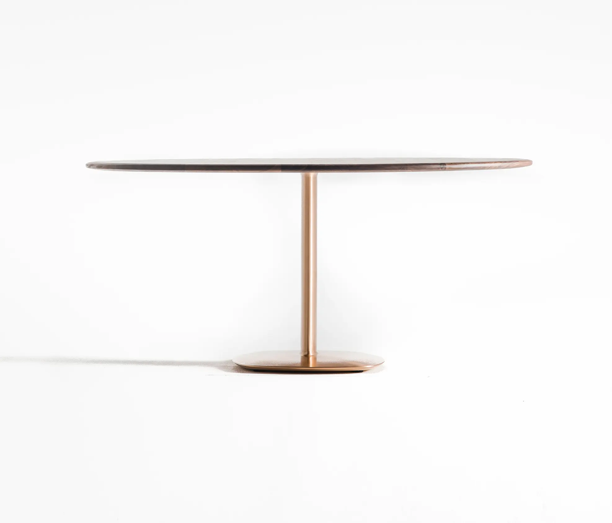 Time & Style - The bronze oval pillar table