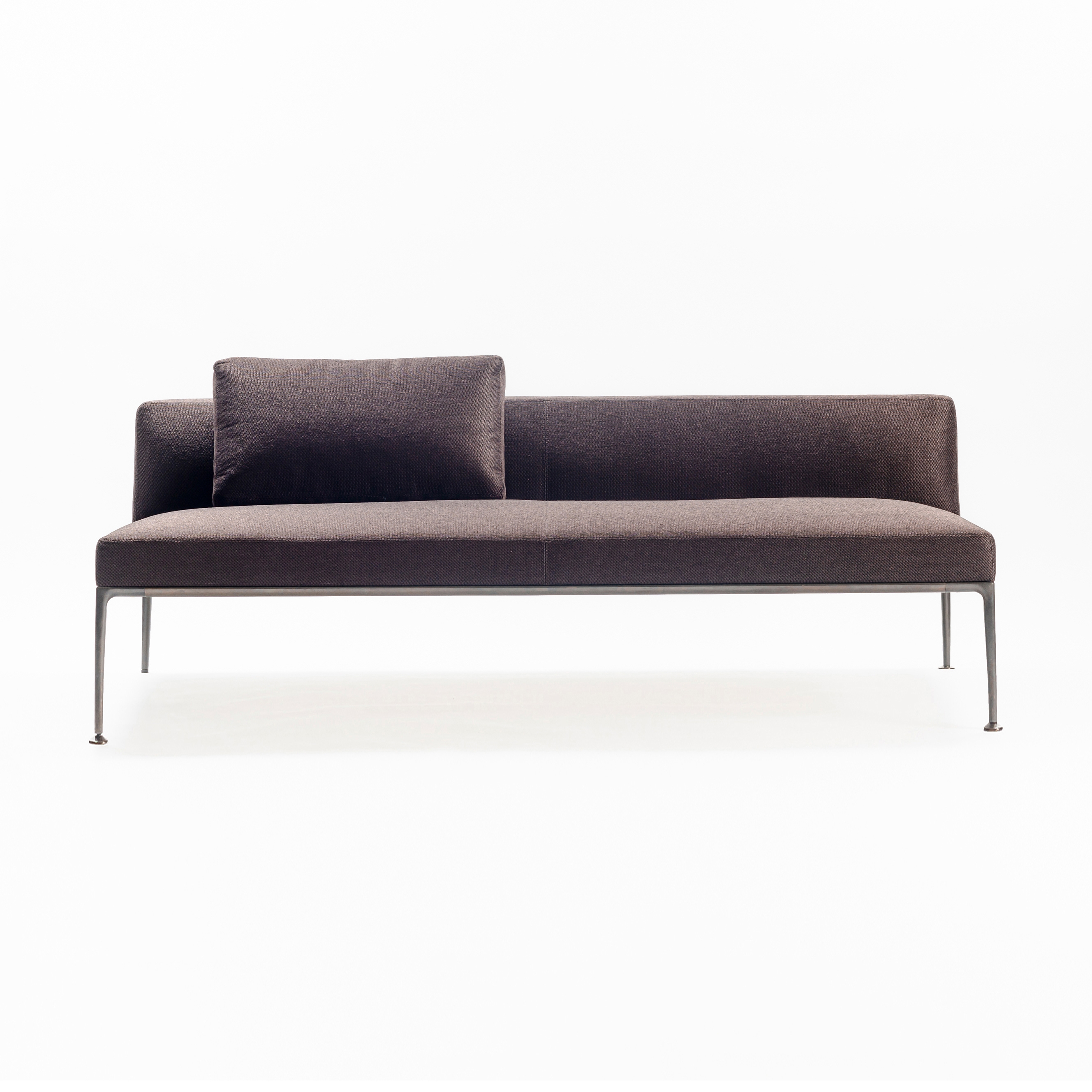 Afficher le produit The silent pacific sofa du fabricant Time & Style