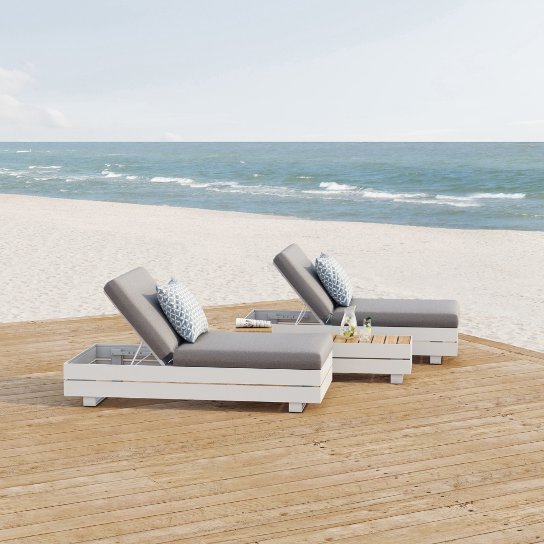 SUN LOUNGERS & DECK CHAIRS