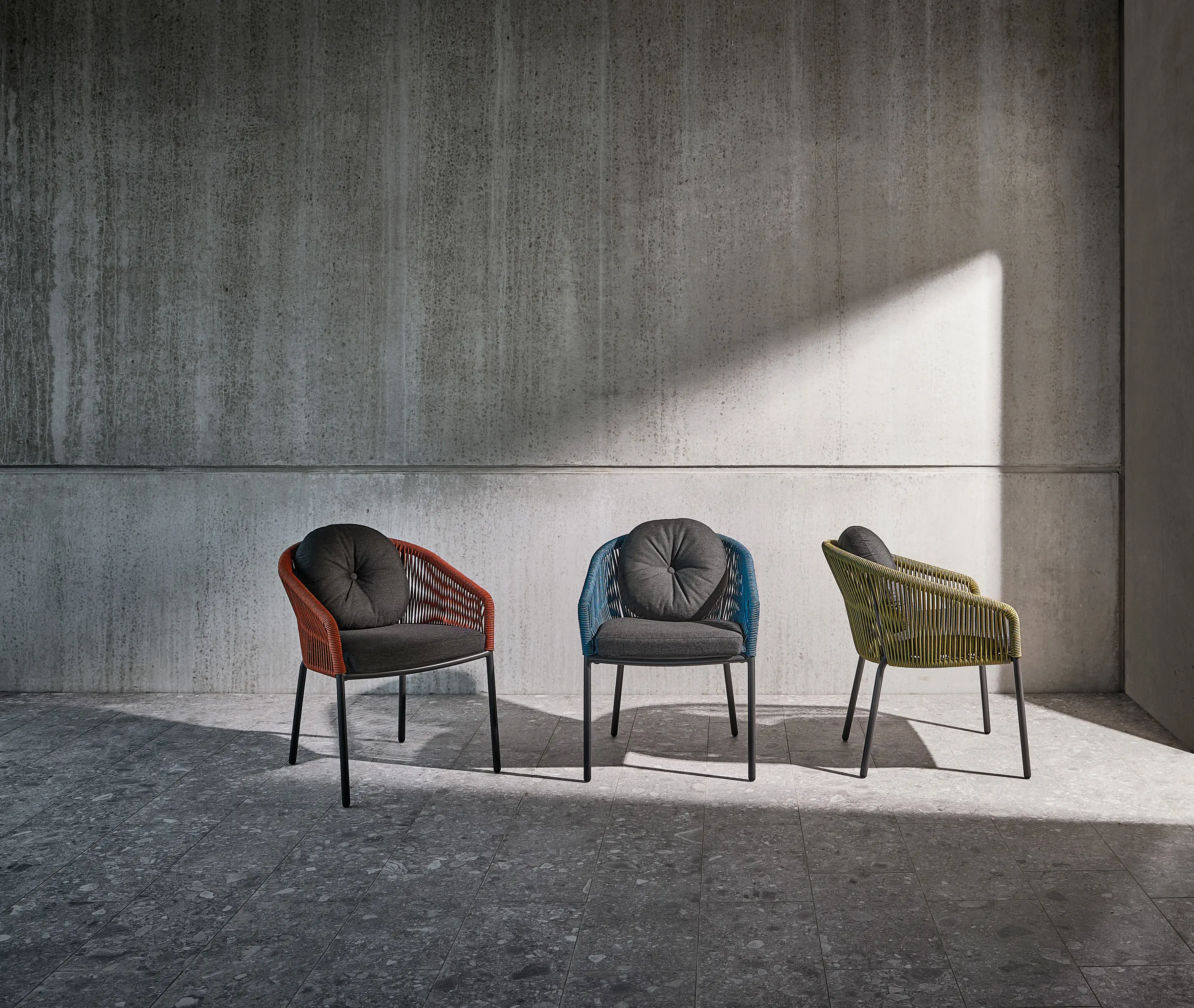 solpuri - Loop Dining Chair Olive