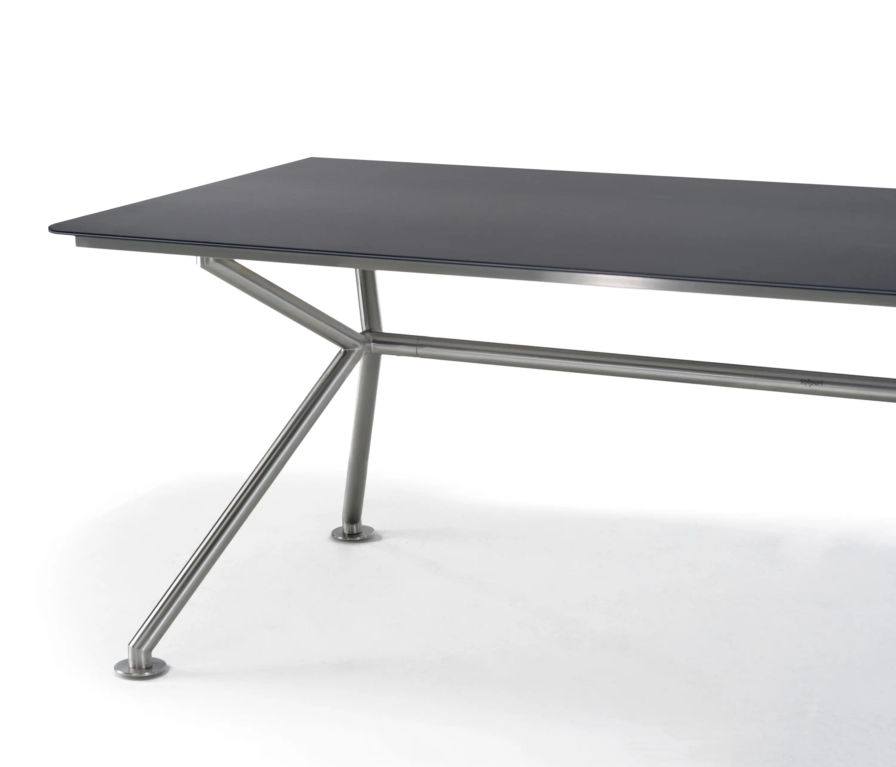 solpuri - Matrix Dining Table
