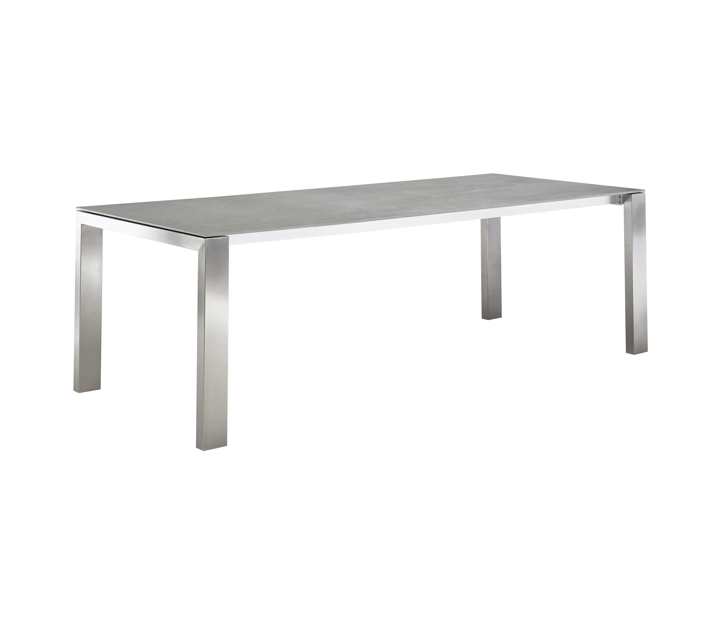 solpuri - Mono Dining Table