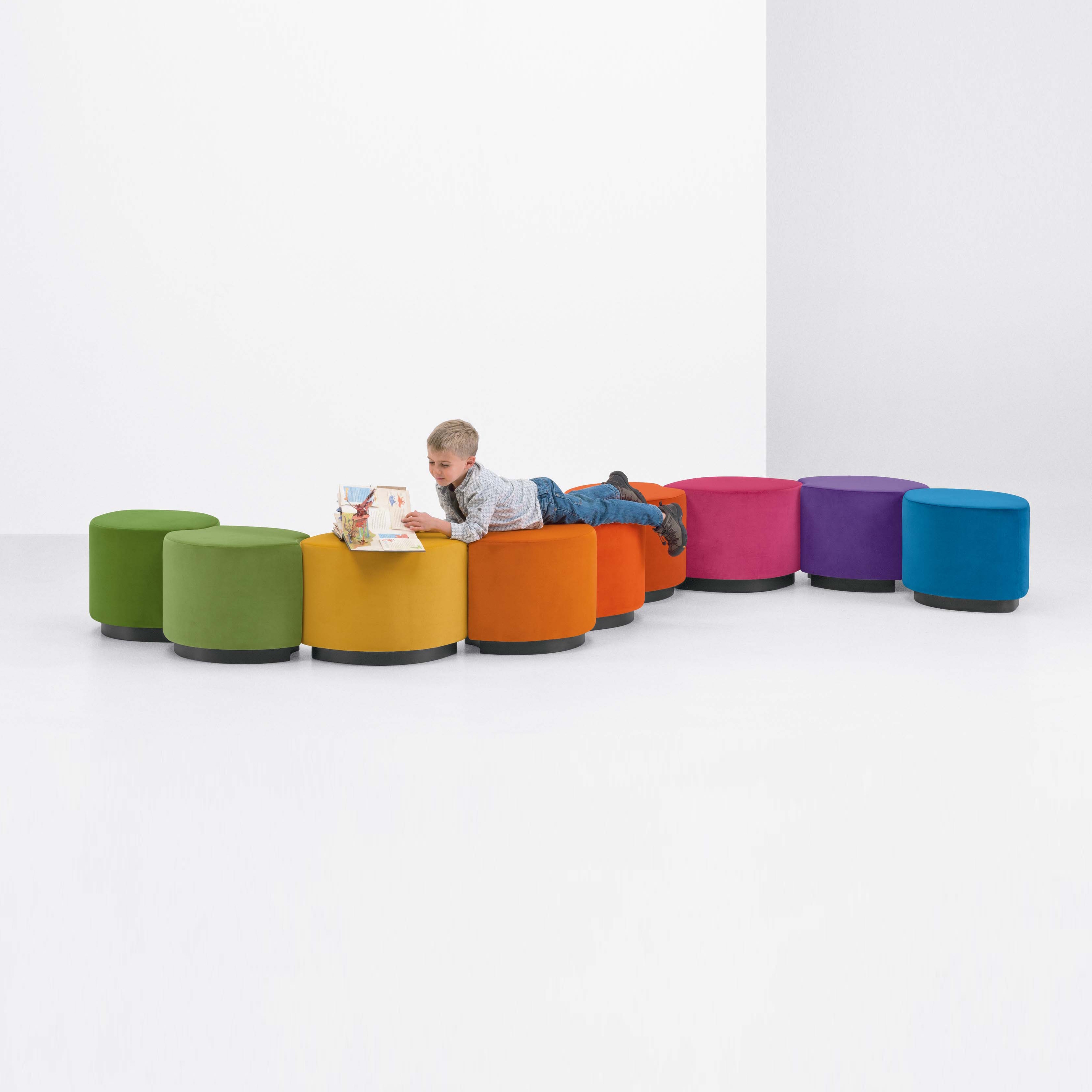 Leaflette Benches