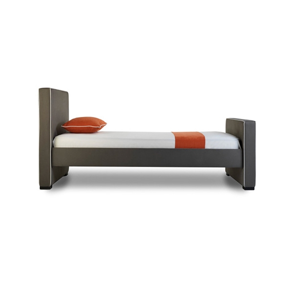 Mostrar el producto Dorma Upholstered Bed del fabricante monte design