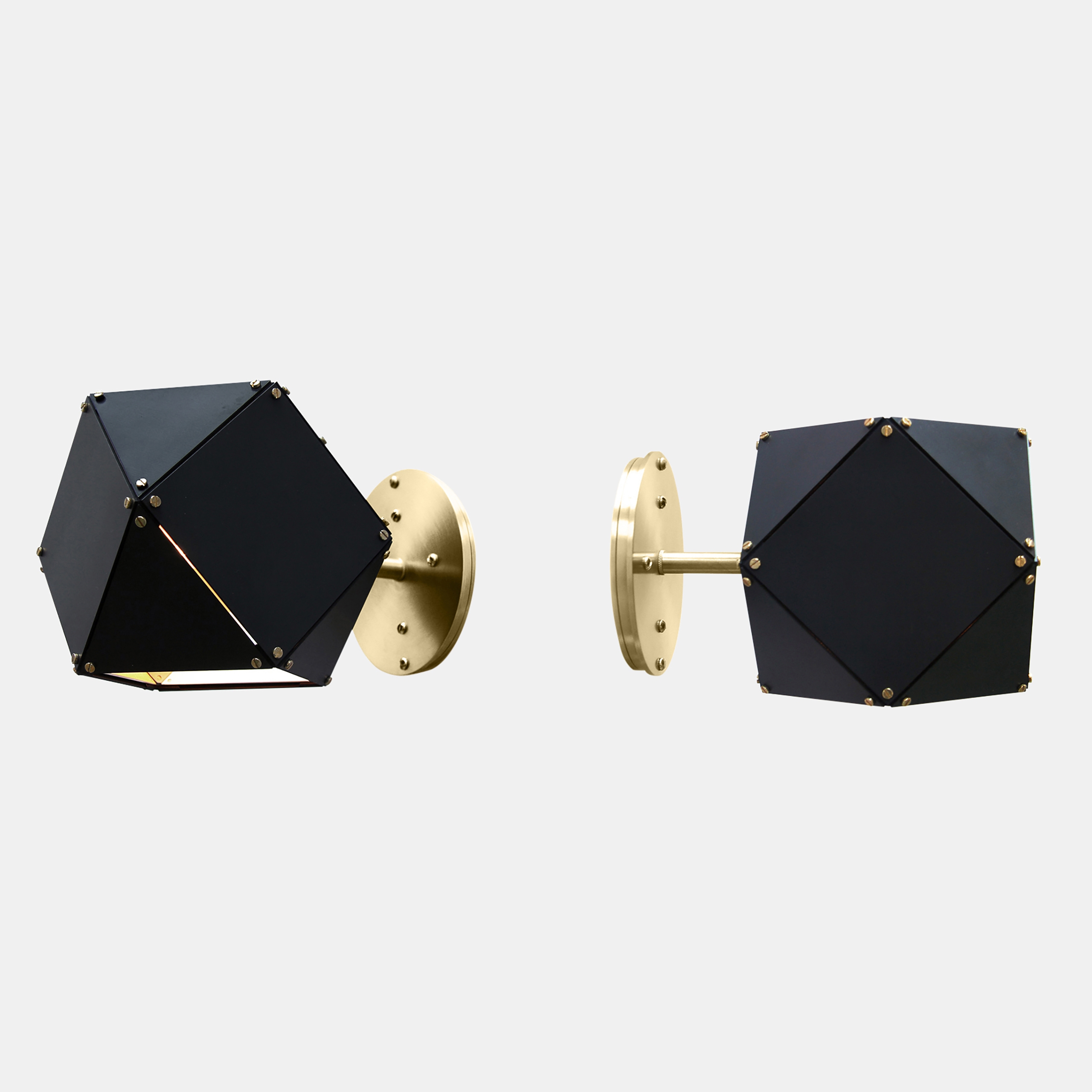 Mostra il prodotto Welles Steel Single Head Sconce del produttore Gabriel Scott