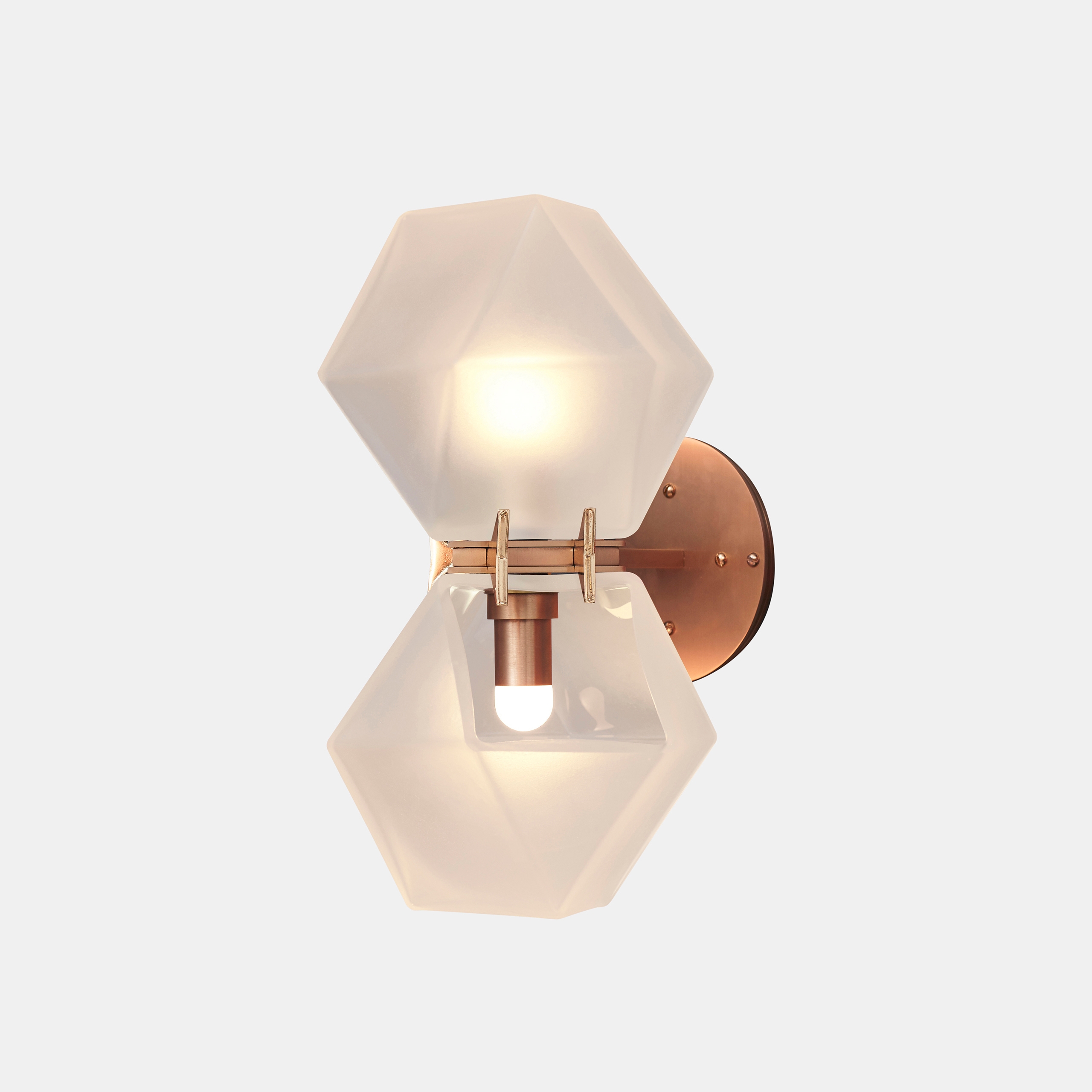 Mostra il prodotto Welles Glass Double Wall Sconce del produttore Gabriel Scott