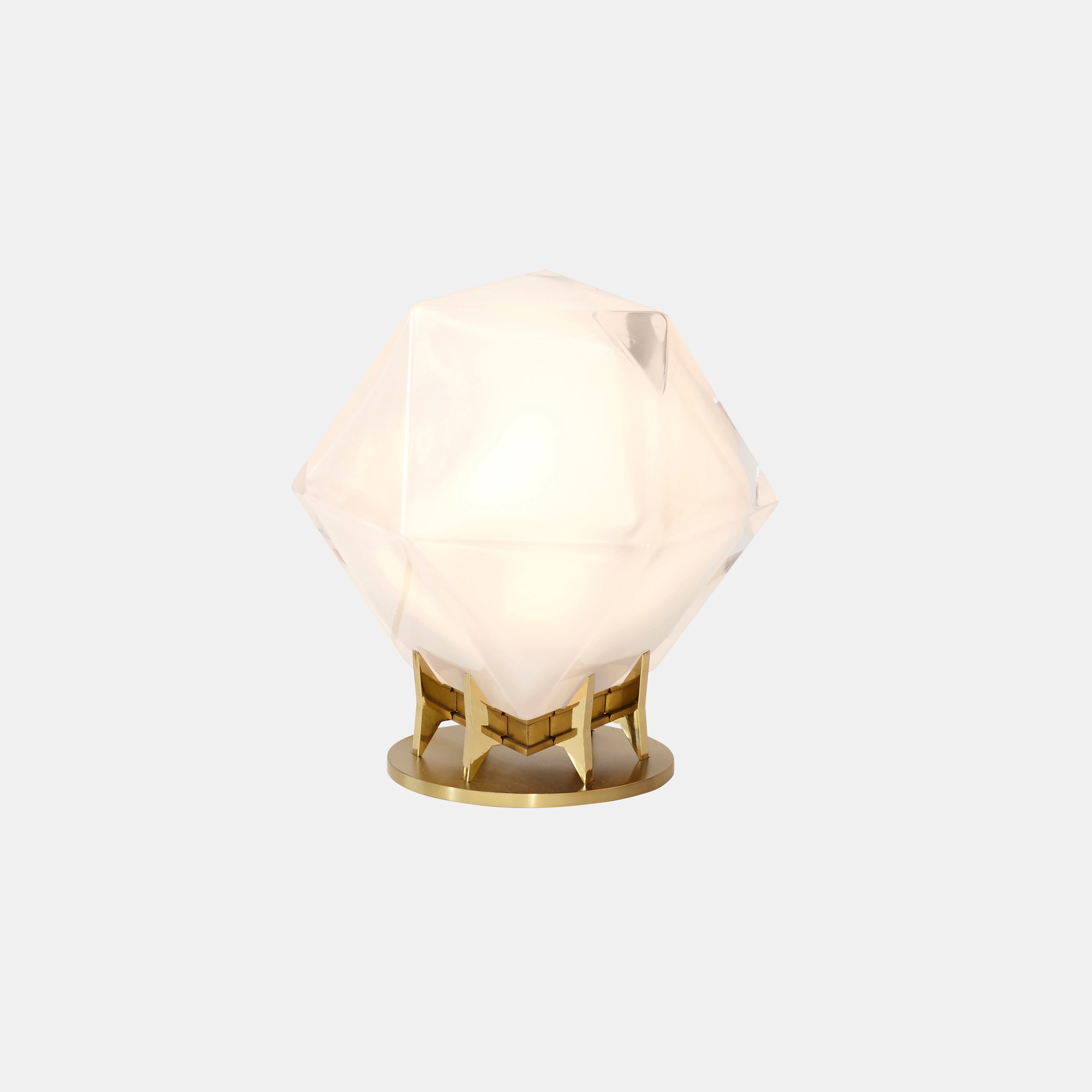 Mostra il prodotto Welles Double-Blown Glass Desk Lamp del produttore Gabriel Scott