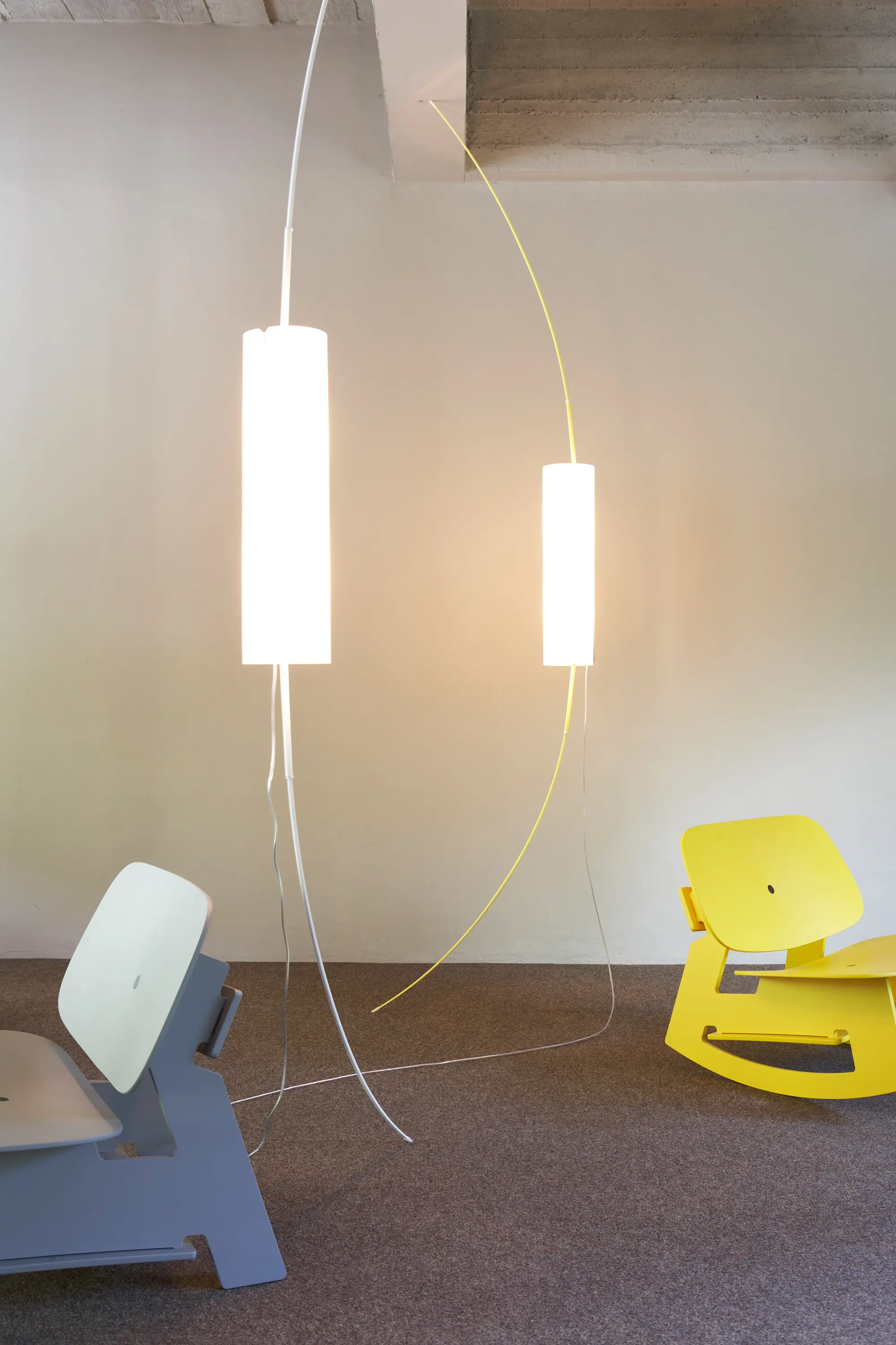 pliet - Between -Tension Lamp