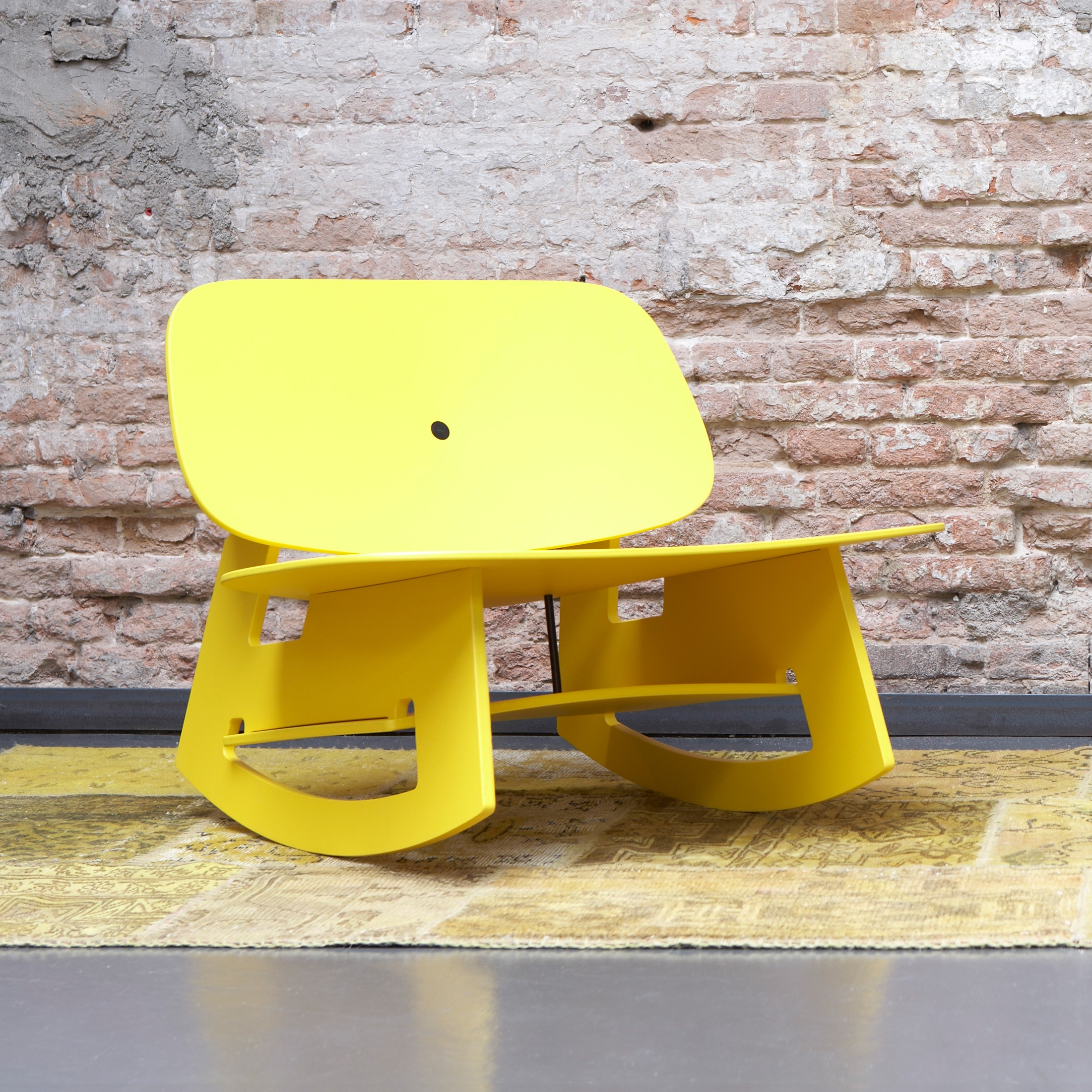 Display product Lobbyist Rocker - Rocking Chair from manufacturer pliet