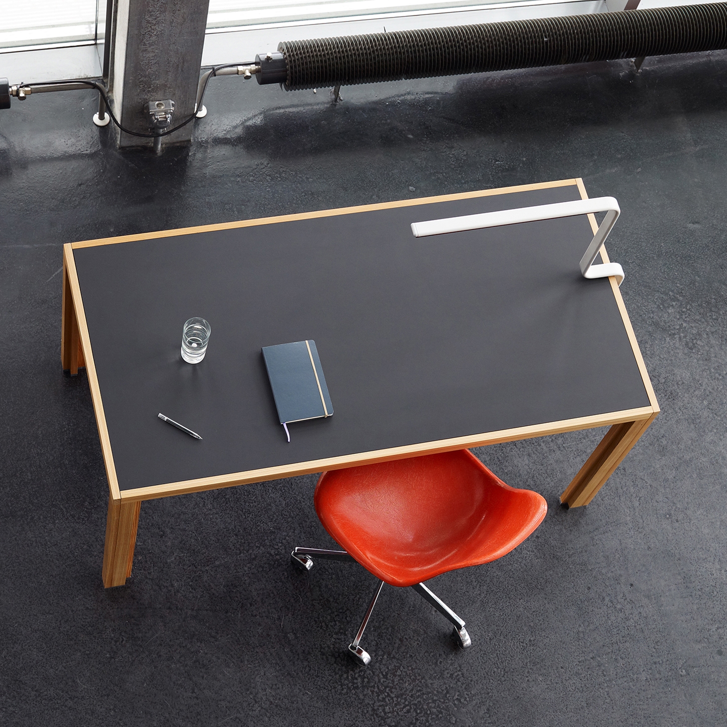 Desk linoleum dorian night larch