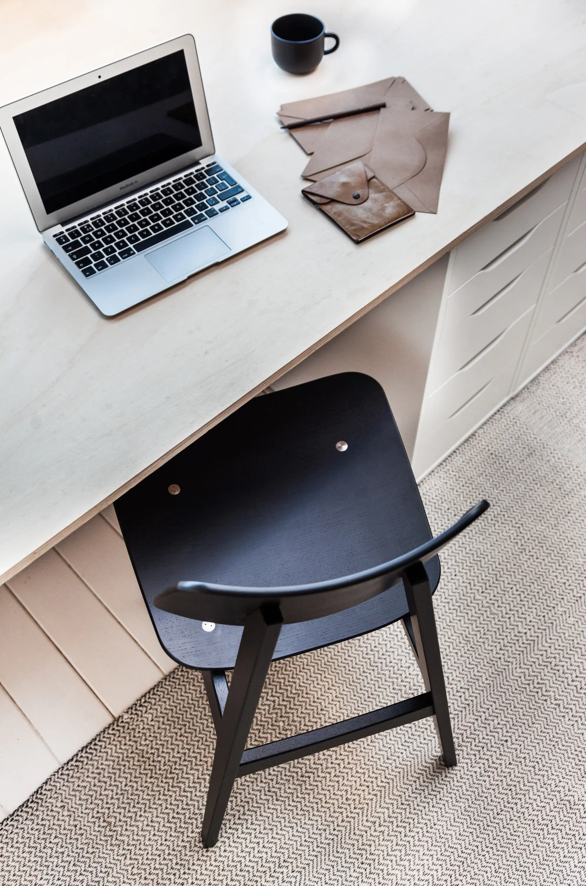 Rex Kralj - 1960 Barchair Low, Black Oak