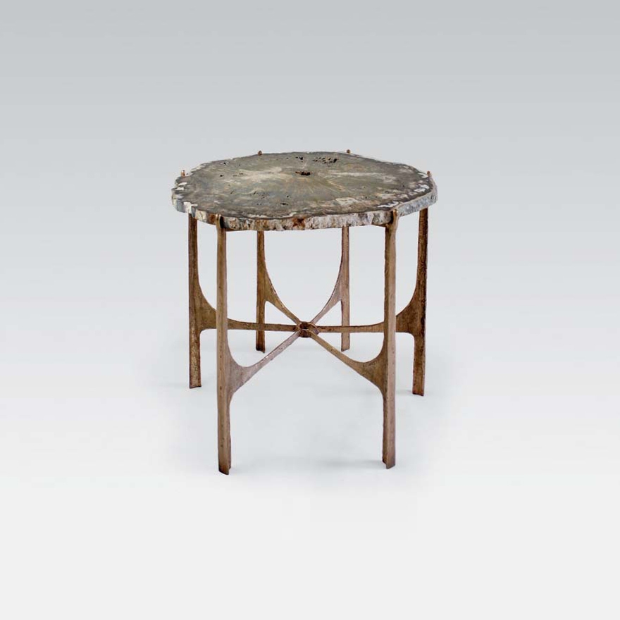 Afficher le produit Lassen Side Table du fabricant Tuell + Reynolds